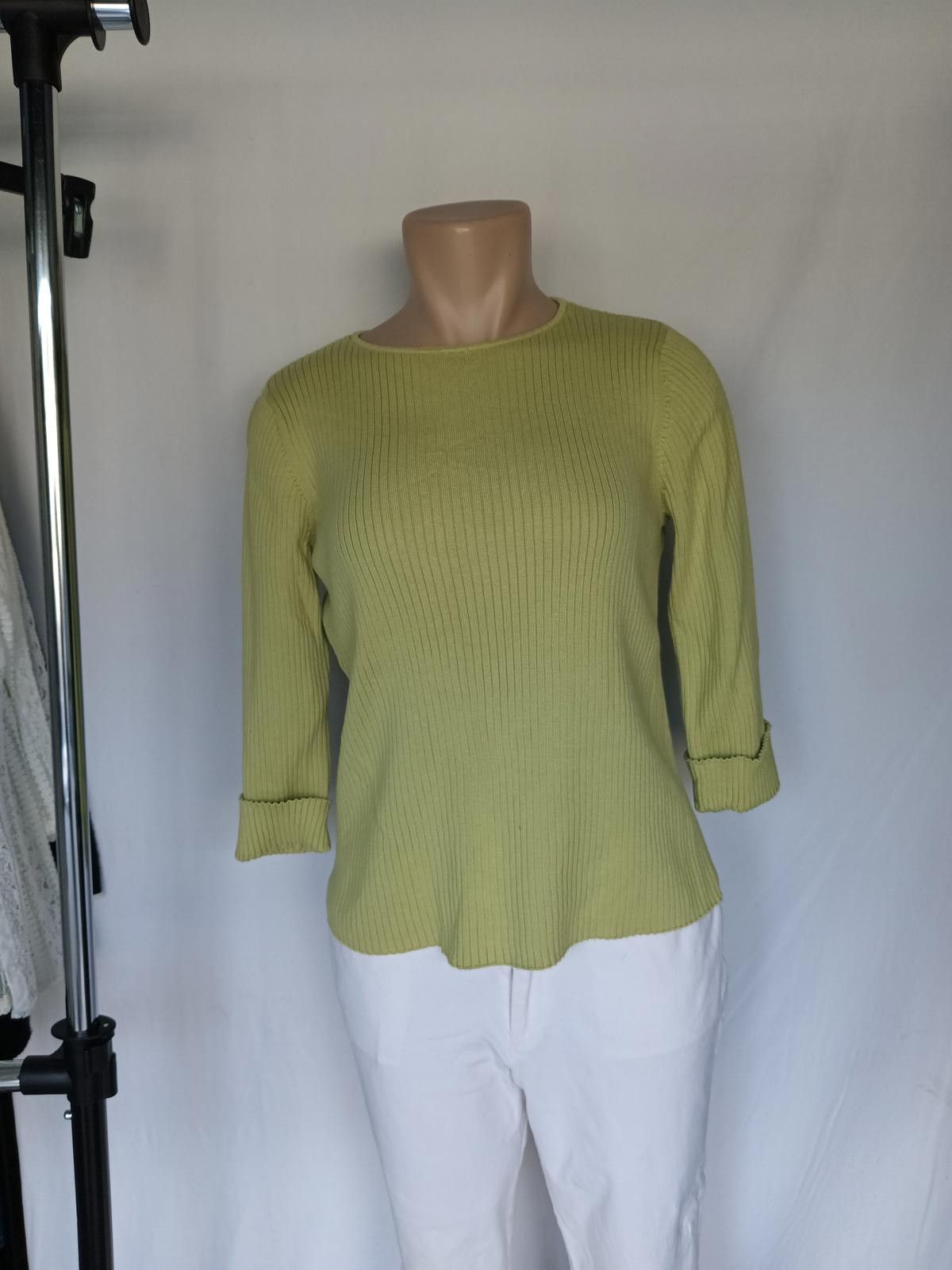 Designer Jillian Jones Ribbed Knit Top - Medium, Light Olive Green Size M / US 6-8 / IT 42-44 - 1 Thumbnail