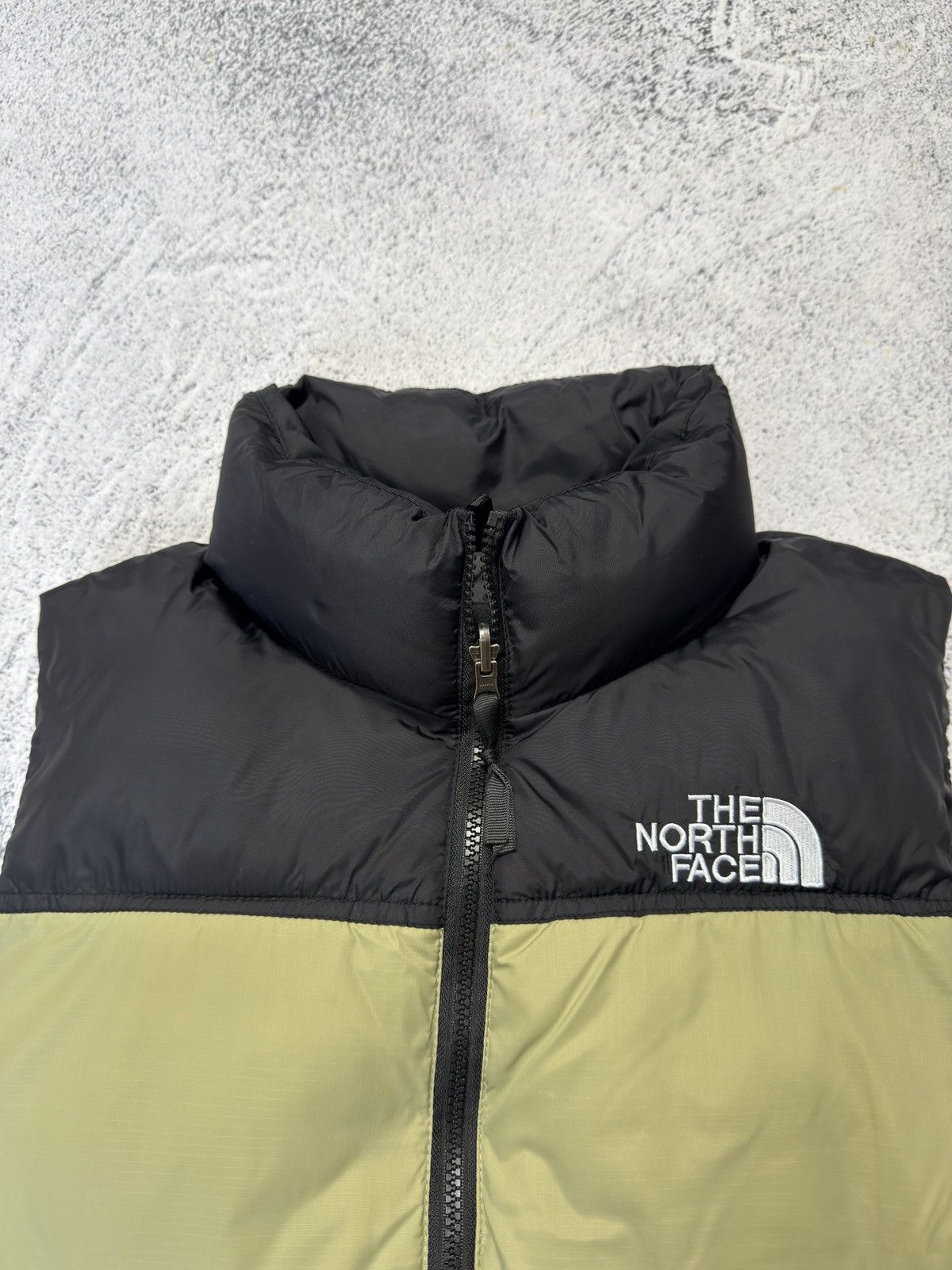 The North Face Vintage The North Face 700 Puffer Vest Size US L / EU 52-54 / 3 - 6 Thumbnail
