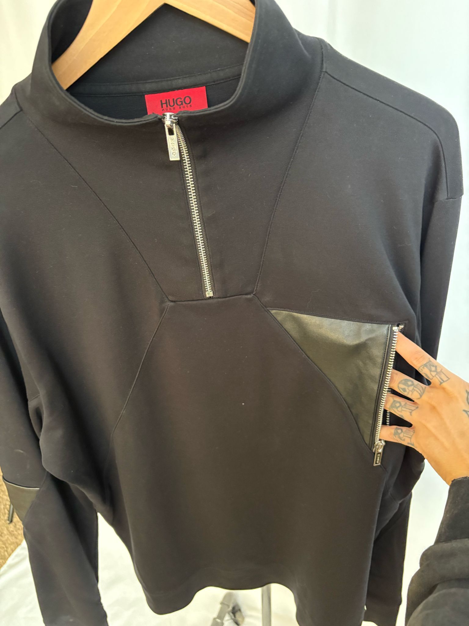 Hugo Boss Red Label LS Quarter-Zip Size US L / EU 52-54 / 3 - 5 Thumbnail