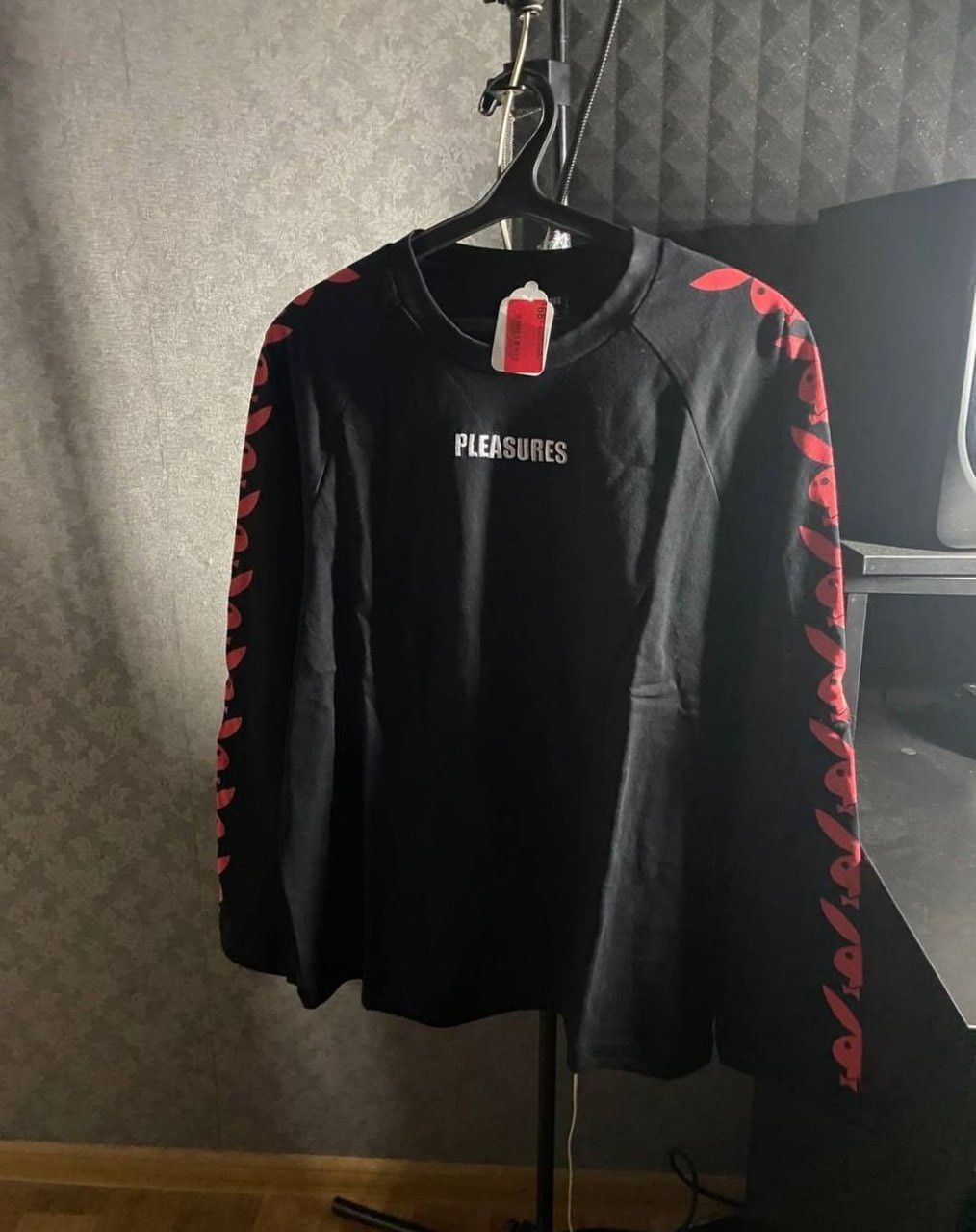 Pleasures Pleasures x Playboy Raglan Long Sleeve Size US XL / EU 56 / 4 - 2 Thumbnail