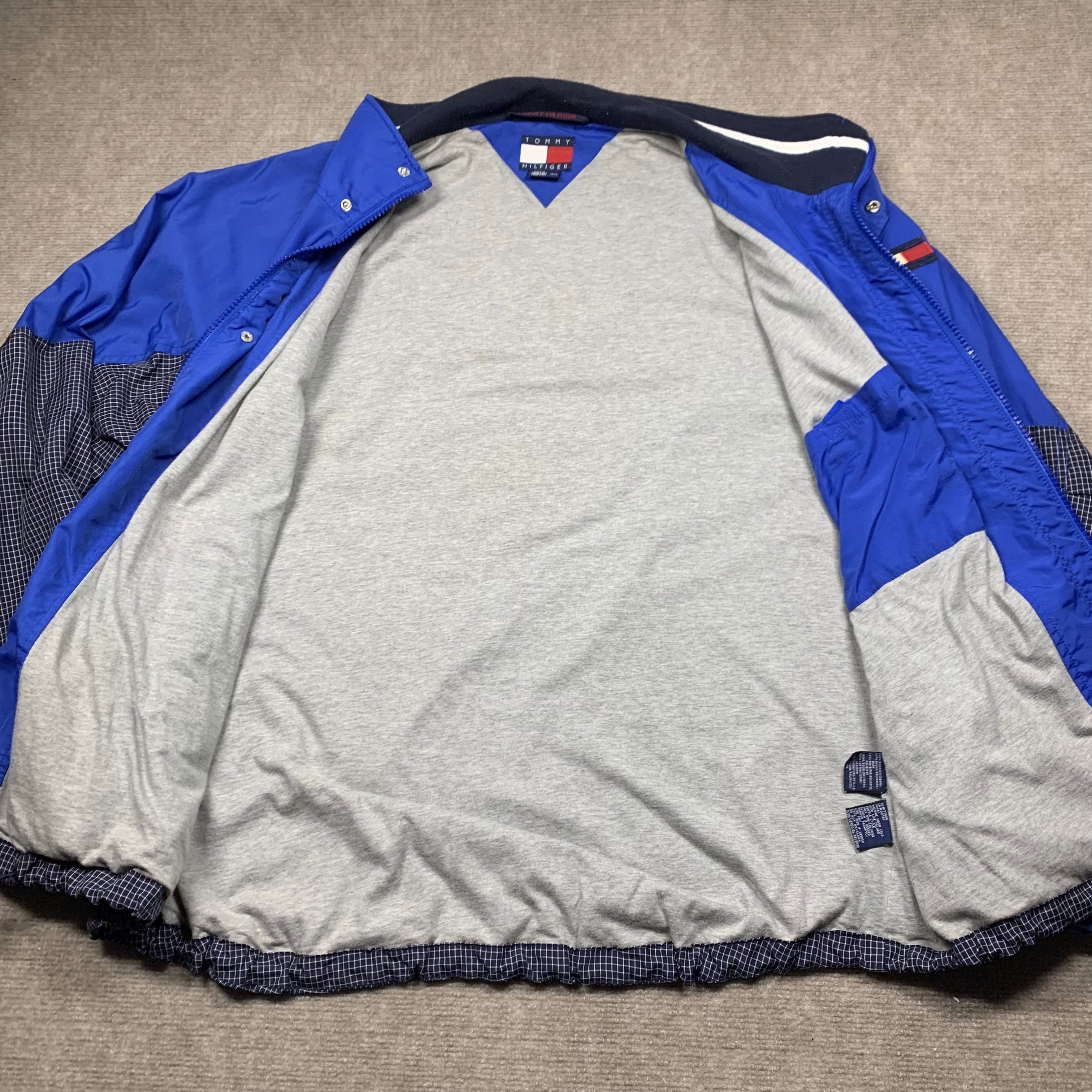 Tommy Hilfiger Vintage Tommy Hilfiger Windbreaker Mens XL Spell Out 90'S Size US XL / EU 56 / 4 - 8 Thumbnail