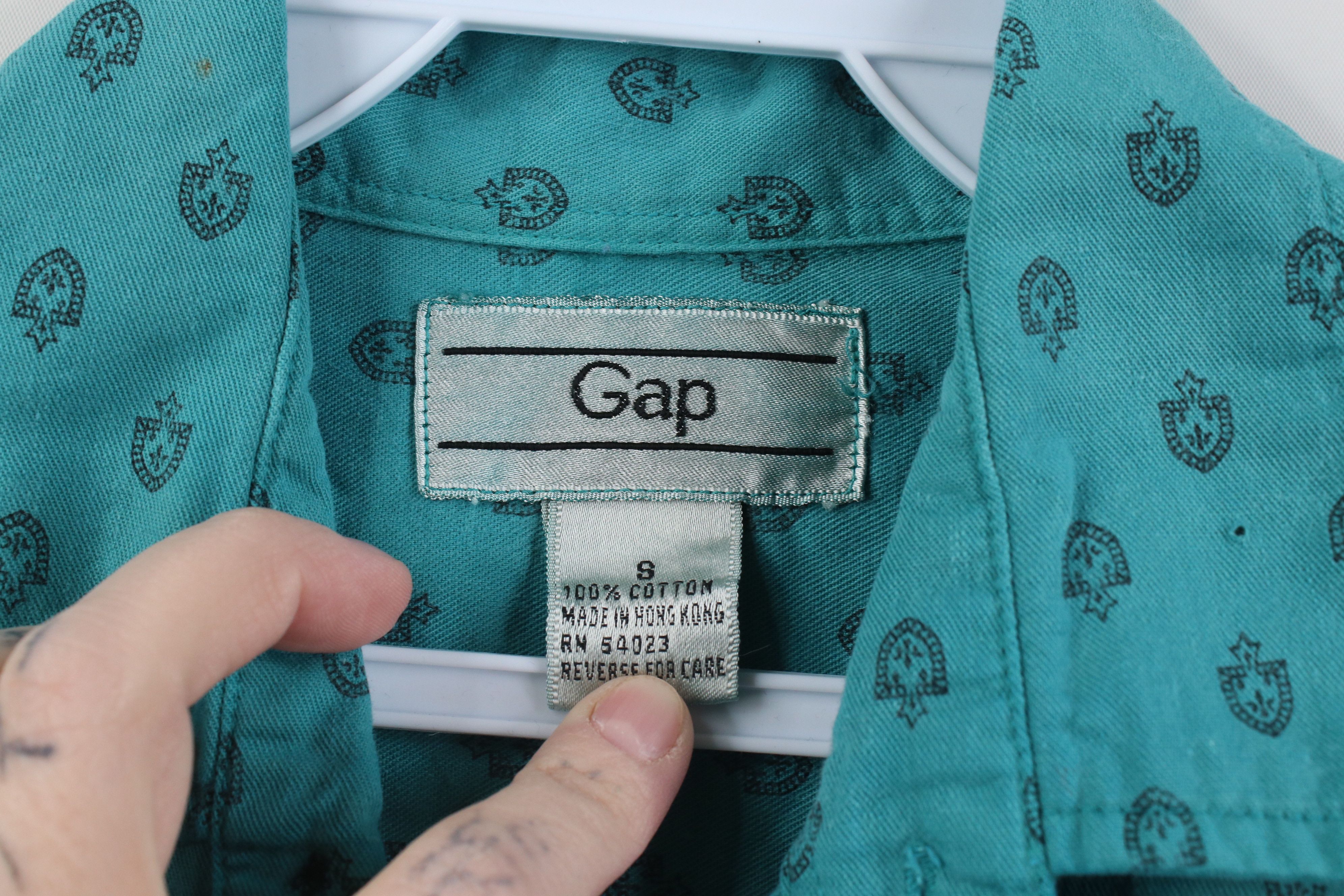 Gap Vintage 90s Gap All Over Print Collared Button Shirt Blue Size US S / EU 44-46 / 1 - 6 Thumbnail