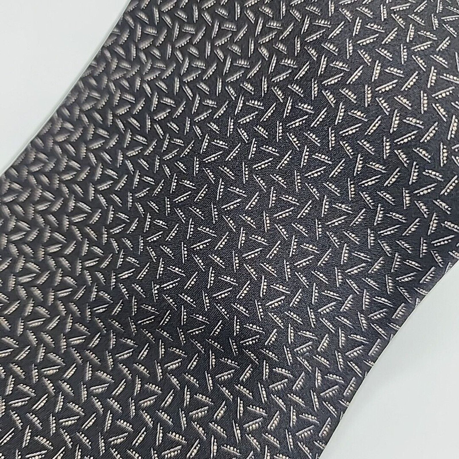 Other Zylos George Machado Dark Grey Patterned Silk Necktie Size ONE SIZE - 3 Thumbnail