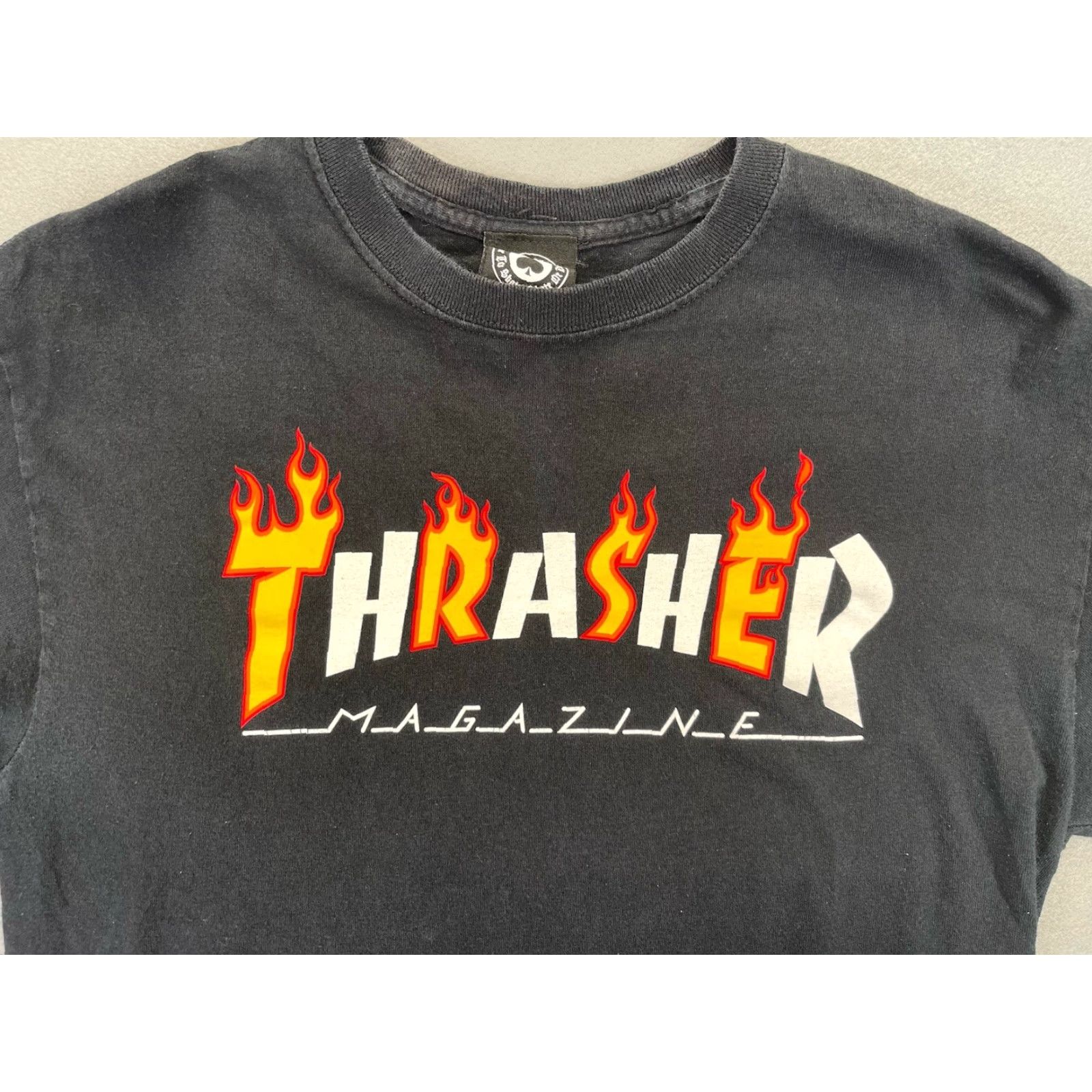 Thrasher VINTAGE Thrasher T Shirt Men’s M Black Skate Distressed Logo Retro 90s Mens Size US M / EU 48-50 / 2 - 2 Thumbnail