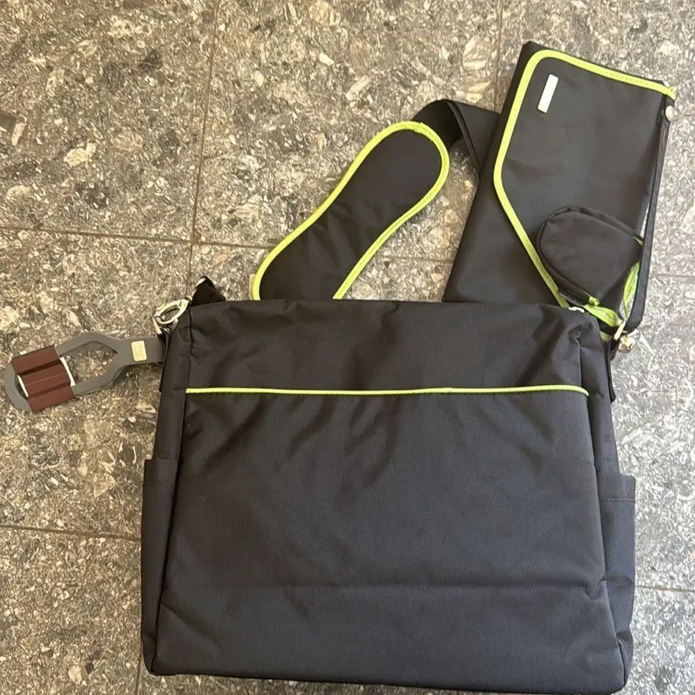 Other JJ Cole black/lime/gray pattern multi compartment adjustabl Size ONE SIZE - 7 Thumbnail