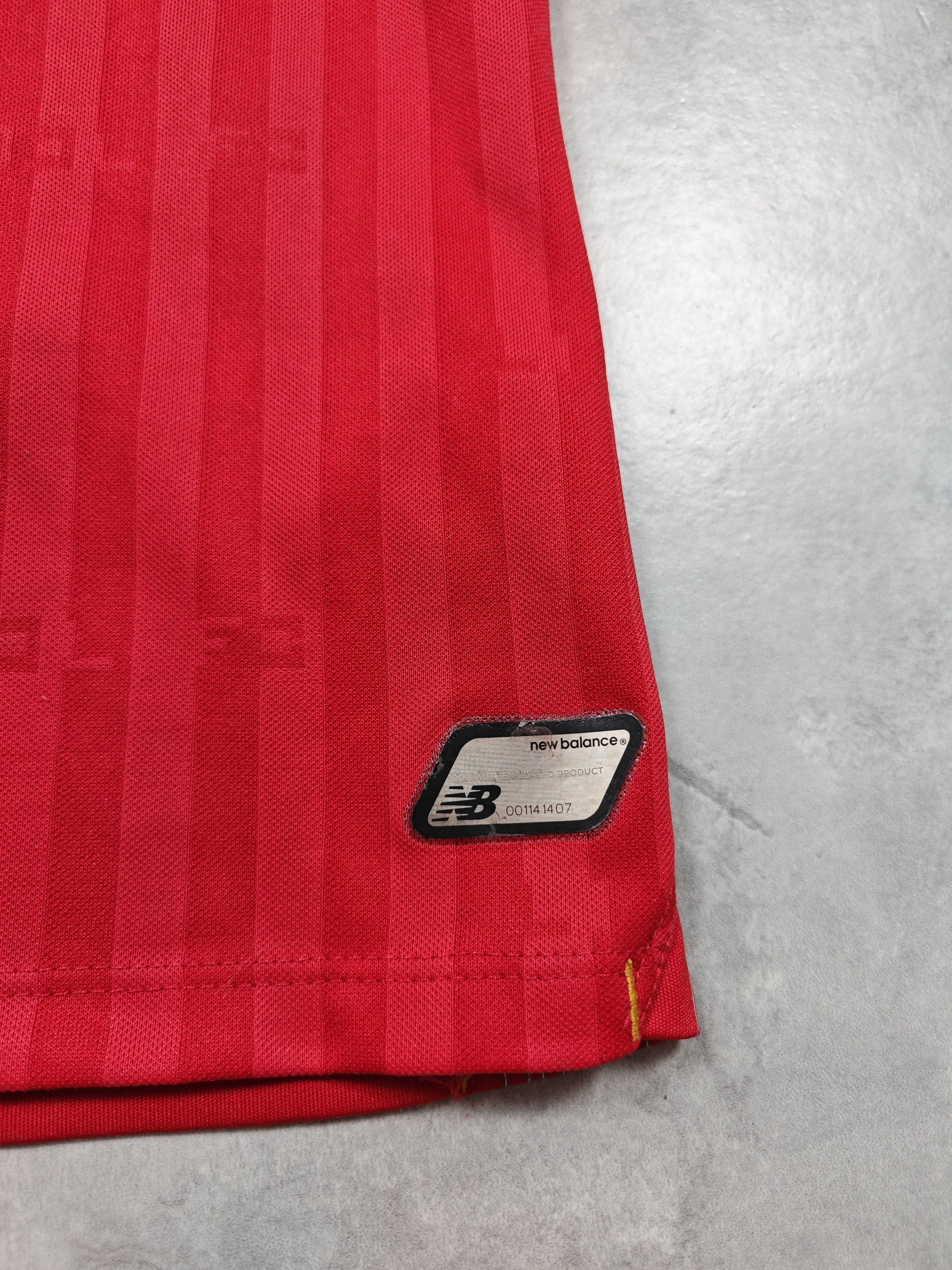 New Balance Liverpool M.Salah 10 Size US S / EU 44-46 / 1 - 3 Thumbnail