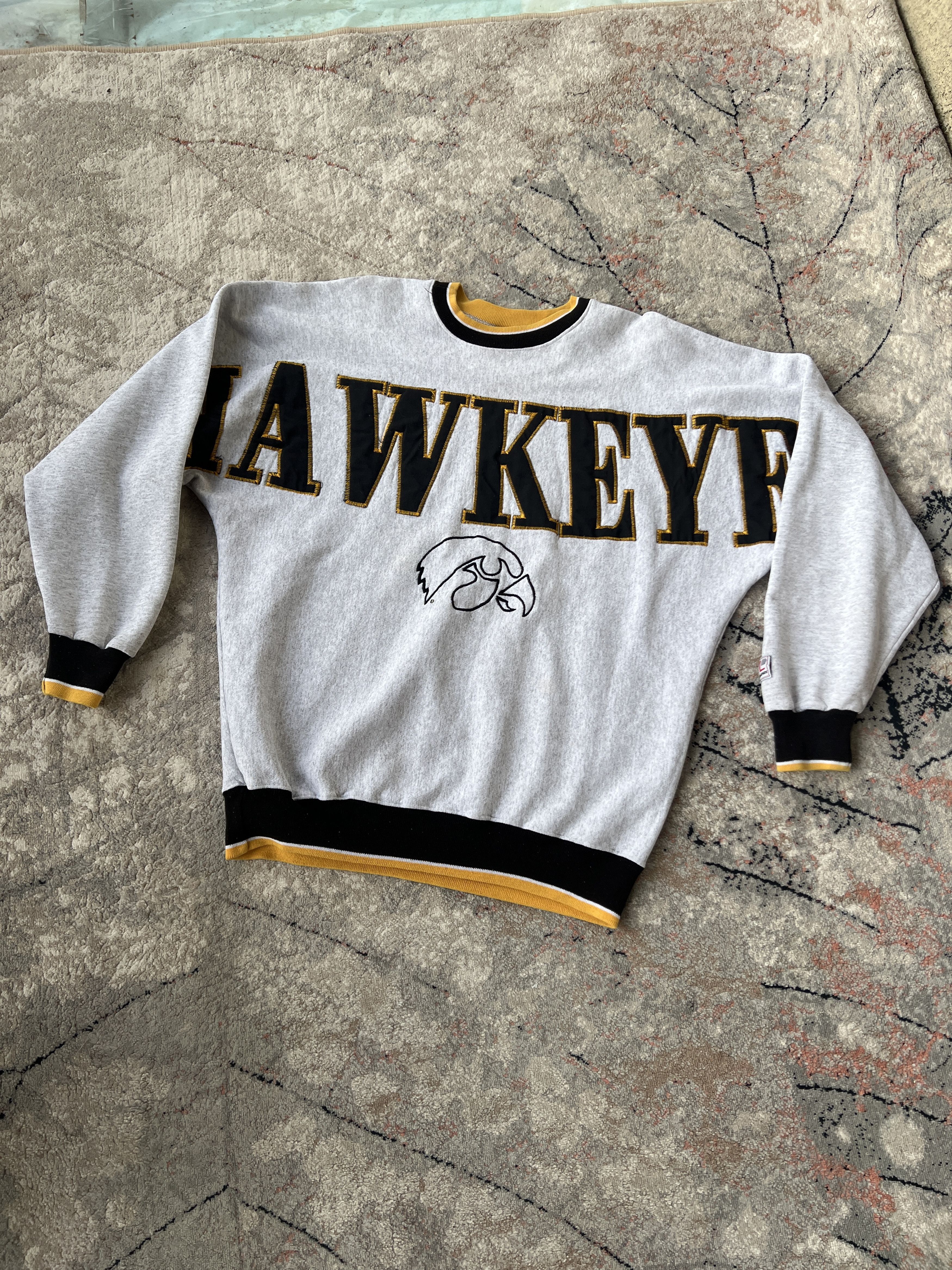 NFL Iowa Hawkeyes Vintage NFL Sweathsirt Size US XL / EU 56 / 4 - 1 Thumbnail