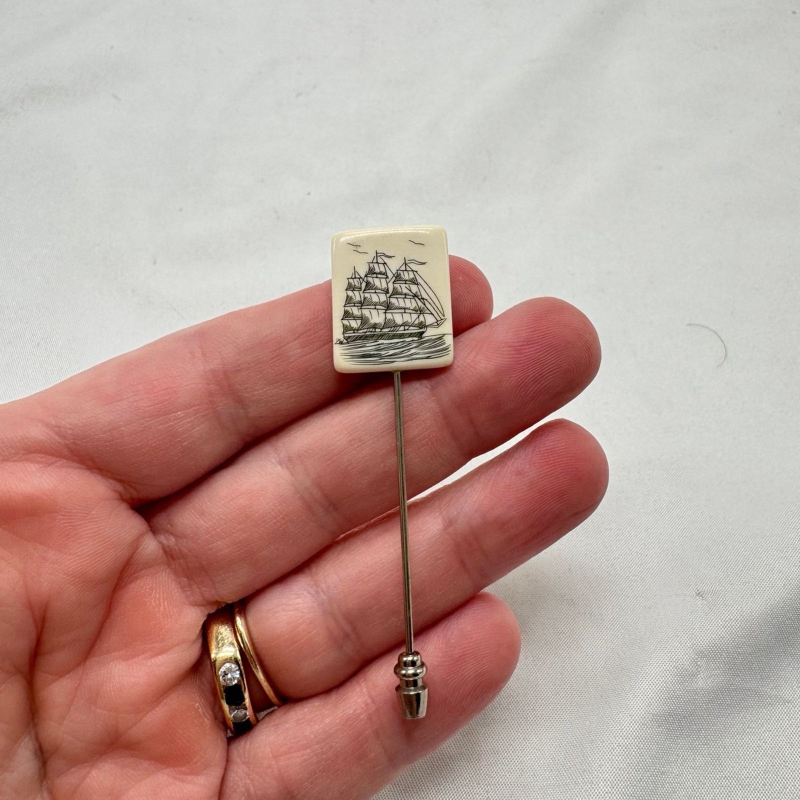 NBDN Nobrandedon VTG scrimshaw straight pin Size ONE SIZE - 5 Thumbnail
