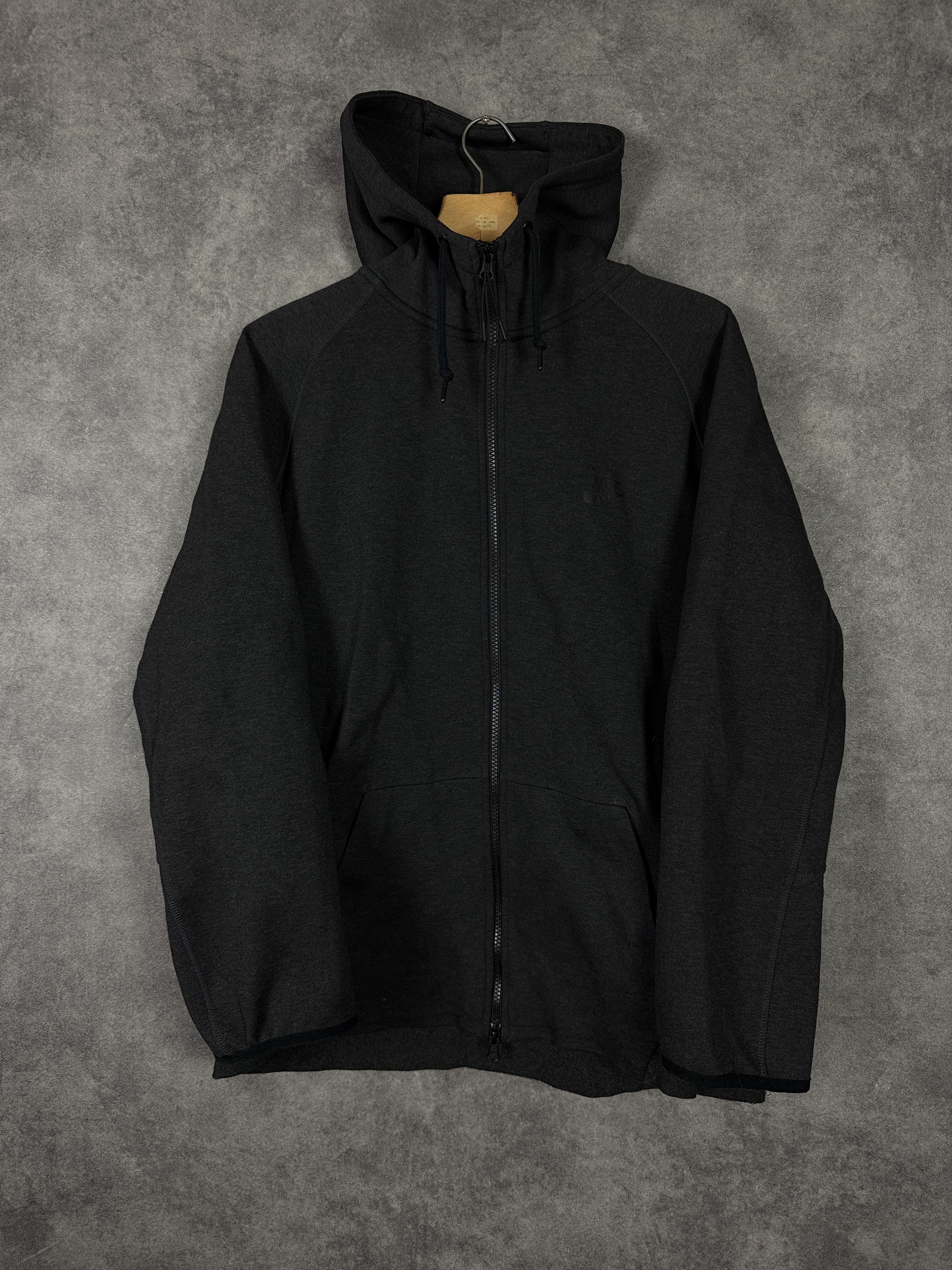 Nike Nike Tech Fleece zip-up hoodie black mini logo print Size US XL / EU 56 / 4 - 1 Thumbnail