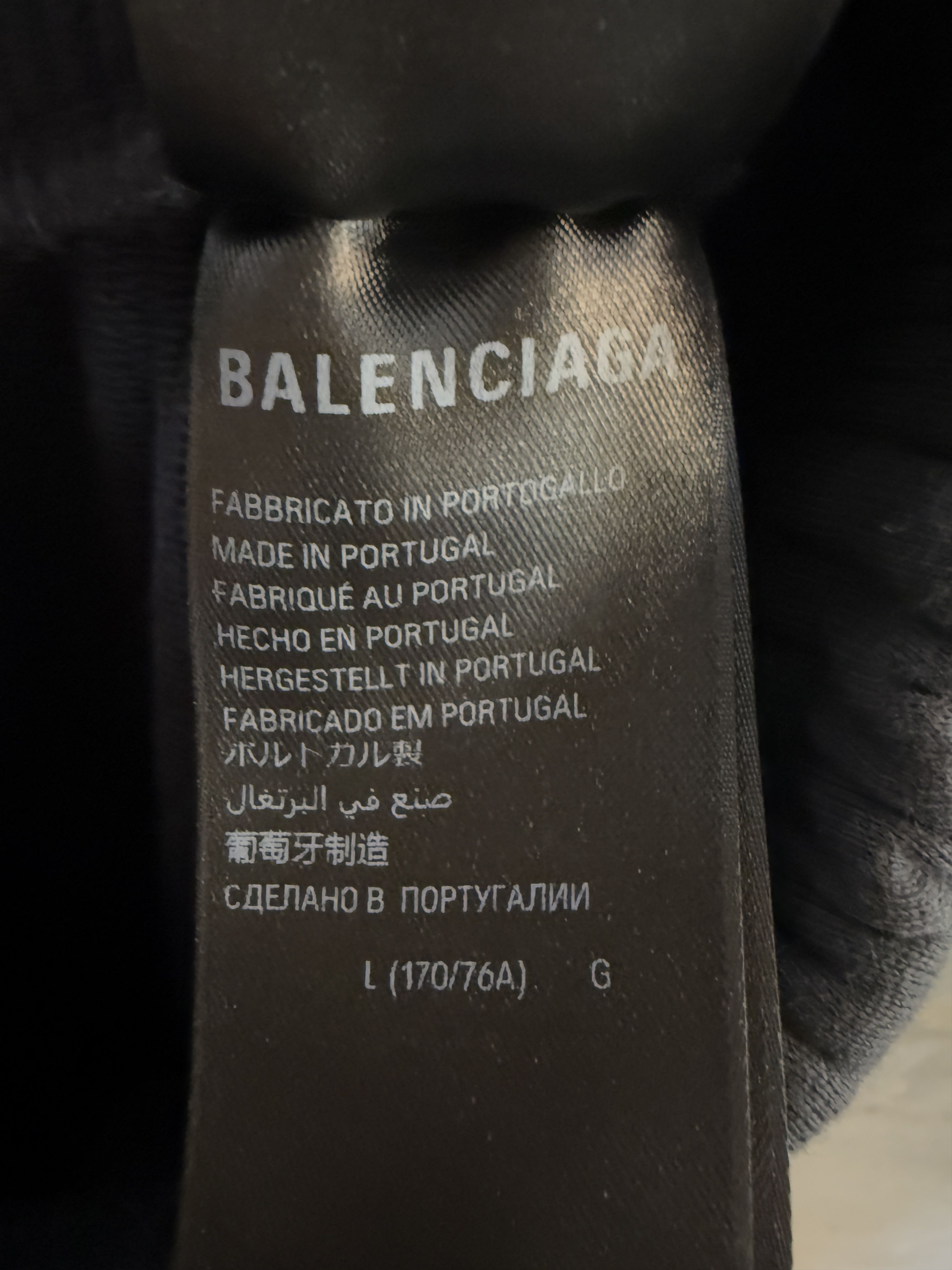 Balenciaga × Under Armour NWOT Balenciaga x Under Armour Baggy Sweatpants Size US 34 / EU 50 - 11 Thumbnail