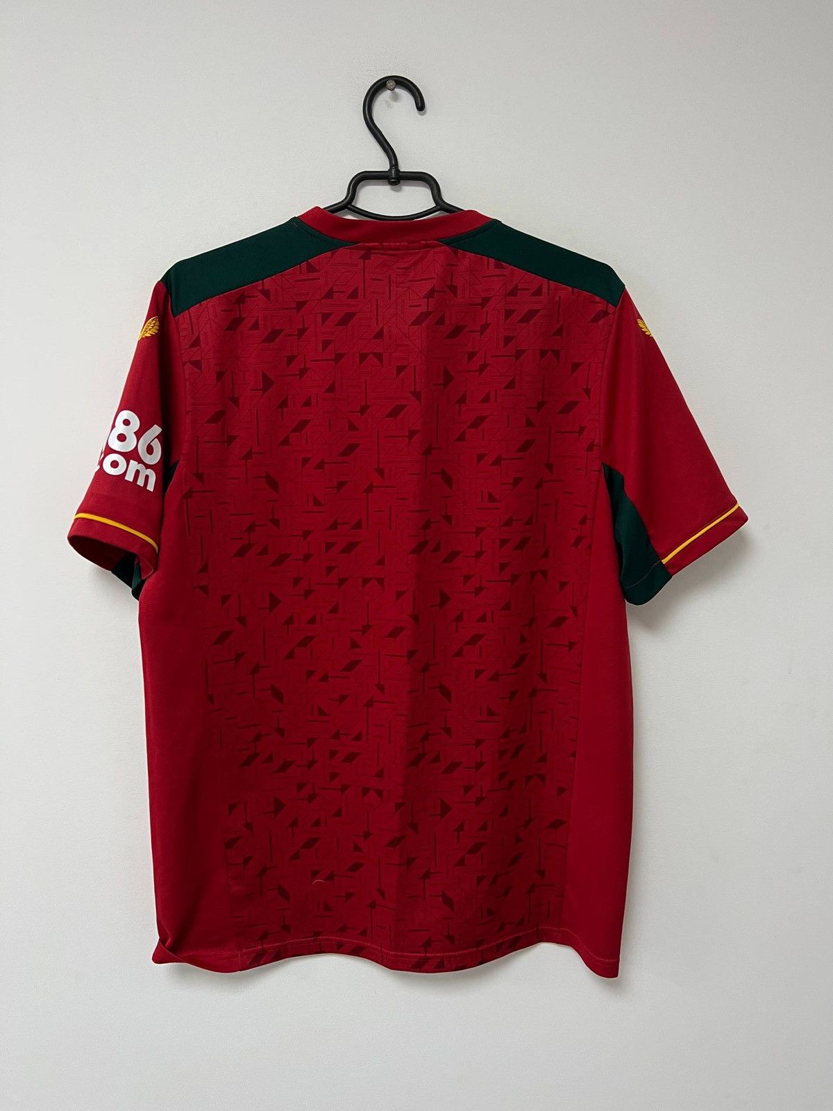 Castore Vintage Wolverhampton Wanderers 2023/2024 Football Shirt L Size US L / EU 52-54 / 3 - 11 Thumbnail