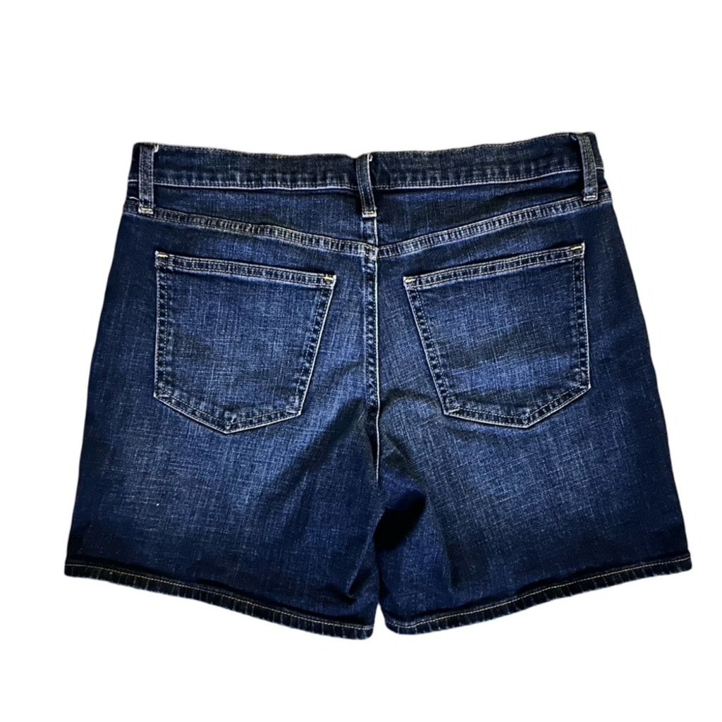Gap GAP Women’s Jean 5” Short Mid-Rise Blue Size 30 or 10R. Size 42" / US 20 - 10 Thumbnail