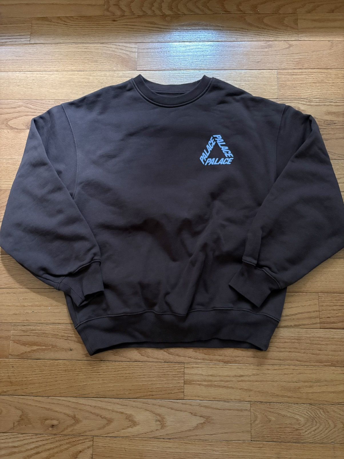 Palace Palace Skateboard OG P3 CREW FOX SIZING S/S 26 Description Size US M / EU 48-50 / 2 - 5 Thumbnail