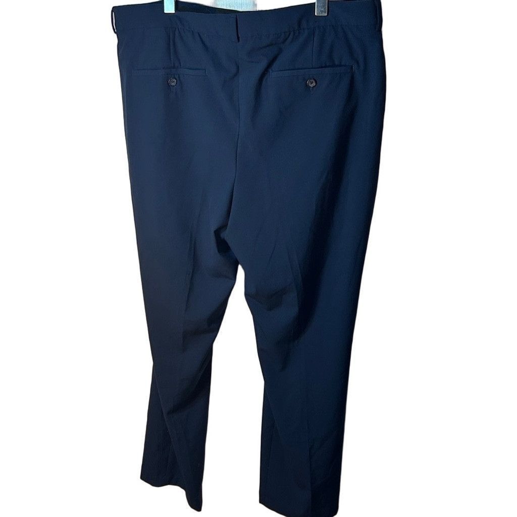 Robert Graham ROBERT GRAHAM CASUAL PANTS MENS 38 x 32 poly viscose Size US 38 / EU 54 - 4 Thumbnail