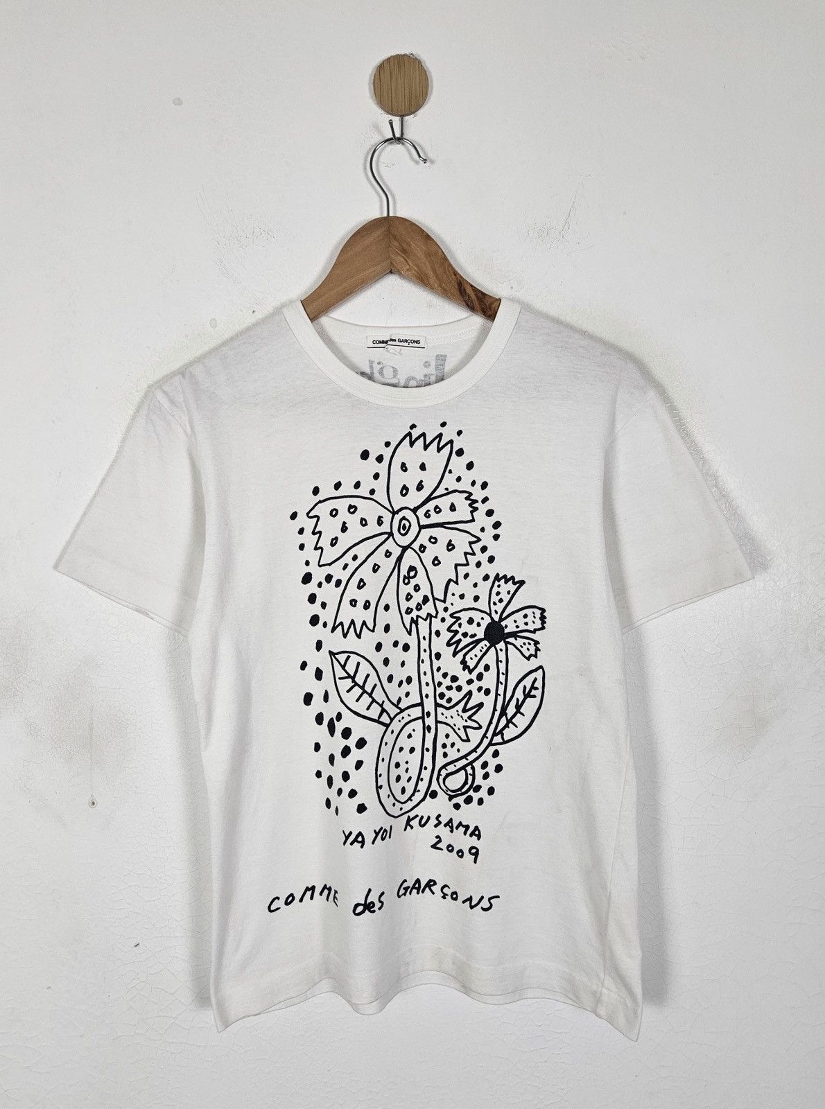 Comme des Garcons Comme des Garcons CDG Yayoi Kusama 2009 Jingle Flowers shirt Size US S / EU 44-46 / 1 - 1 Thumbnail