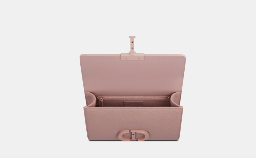 o1w1db10124 Size: OS 30 Montaigne Bag in Blush