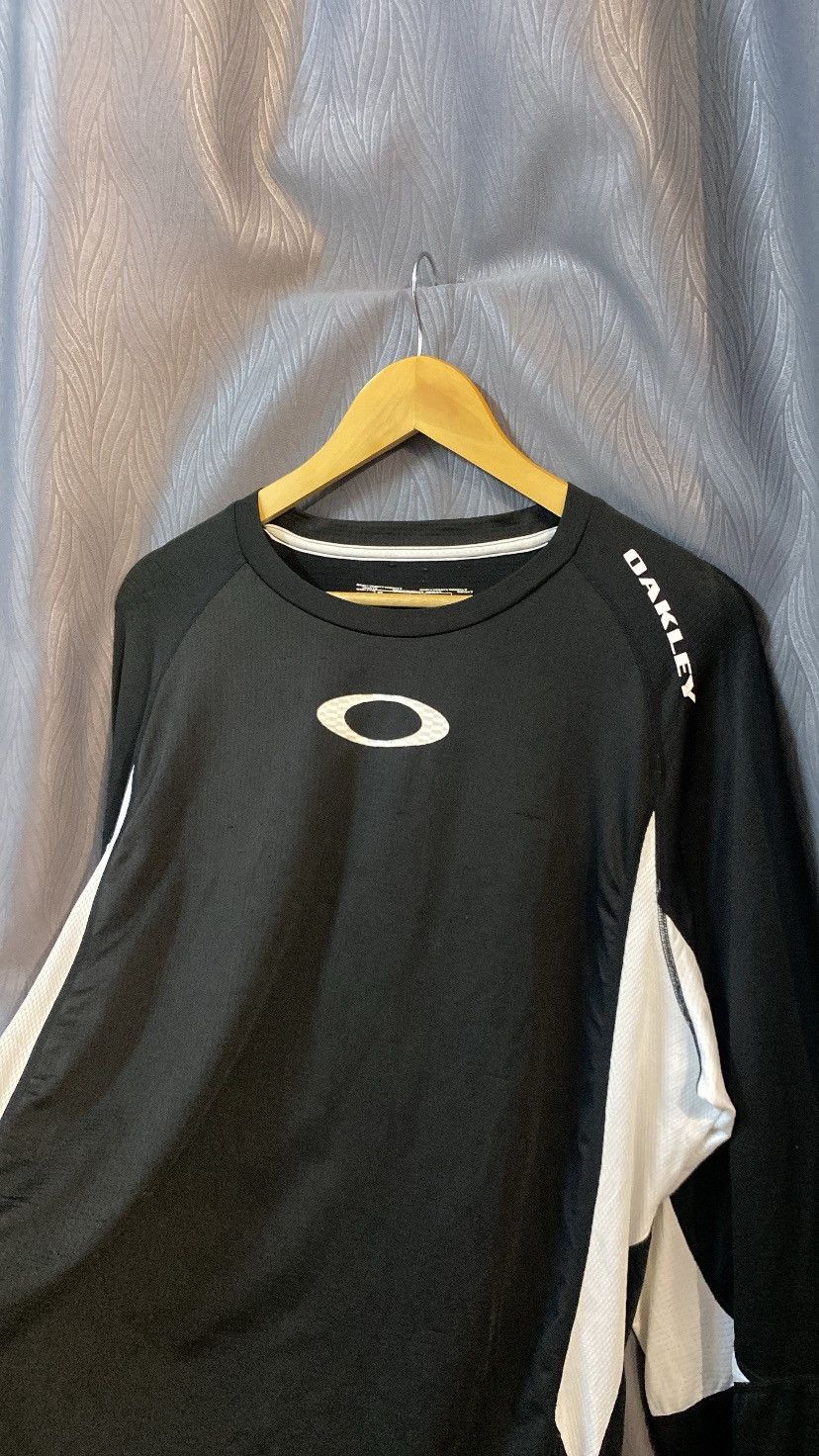 Japanese Brand × Oakley Oakley Center Longsleeve Black Size US XL / EU 56 / 4 - 1 Thumbnail