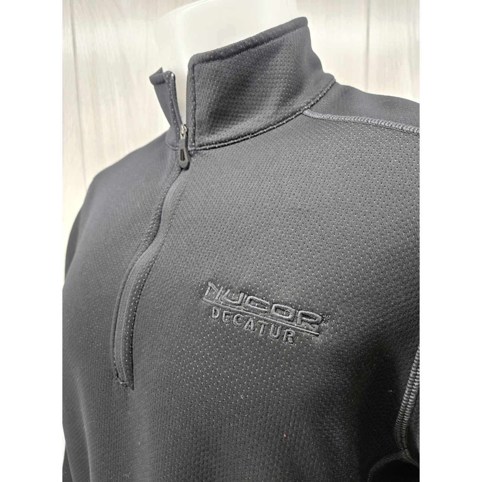 Nike Nike Dri Fit L/S 1/4 Zip Pullover Shirt Medium Black Nike Dri-FIT Shirt Men M Black 1/4 Zip Pullover Long Sleeve Logo Casual Sports Modern Nike Size US M / EU 48-50 / 2 - 4 Thumbnail