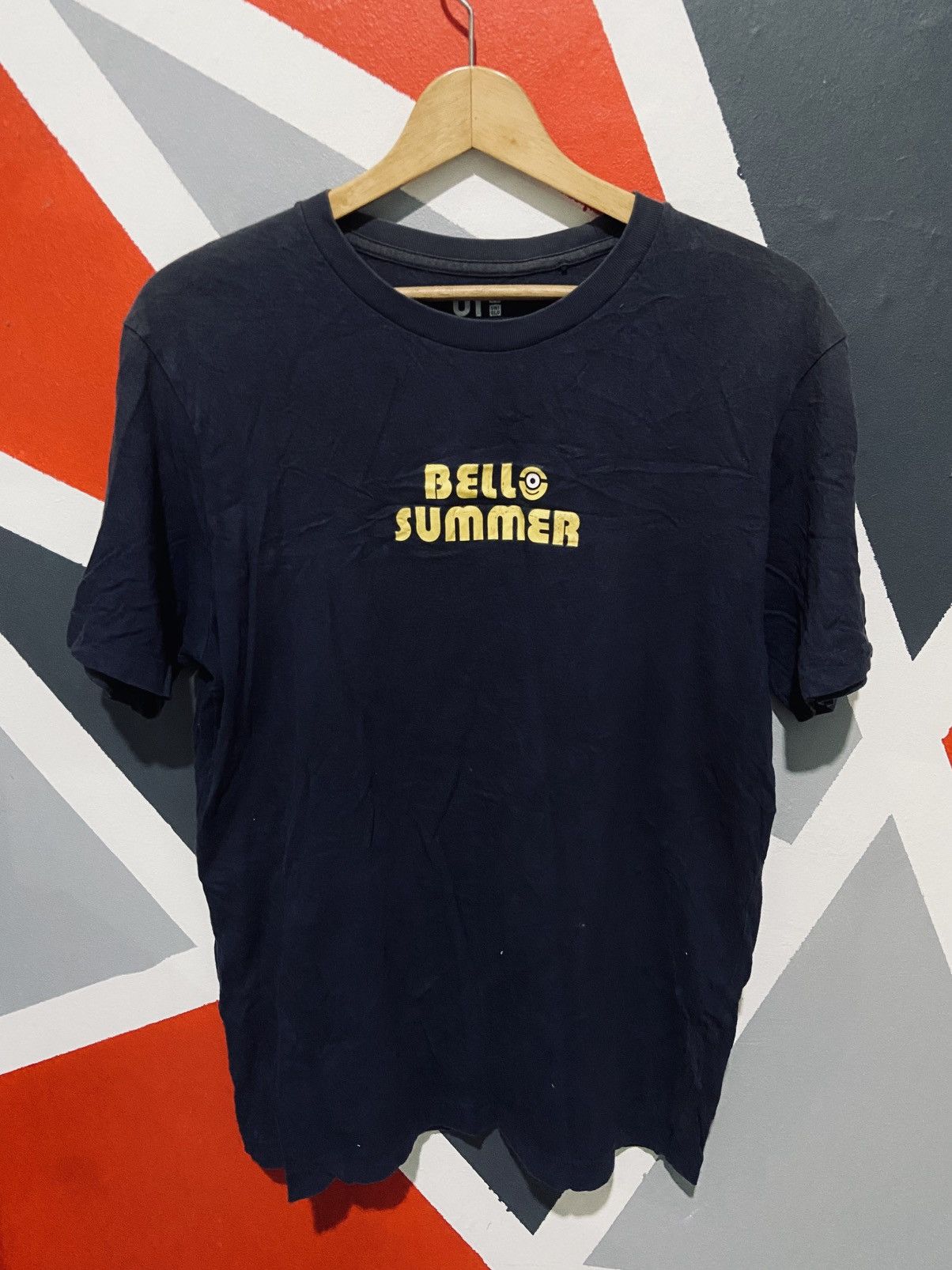 Uniqlo Minion X Uniqlo - Bella Summer Size US L / EU 52-54 / 3 - 2 Thumbnail