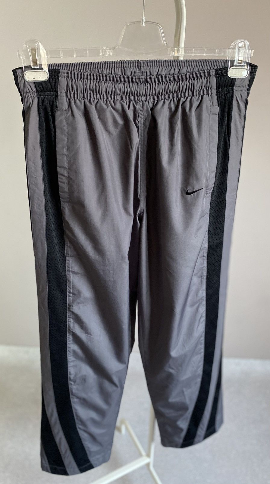 Vintage Vintage Nike Nylon Loose Pants Size US 31 - 7 Thumbnail