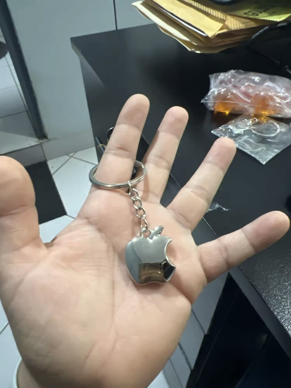 Designer Apple car house keychain pendant Size ONE SIZE - 4 Thumbnail