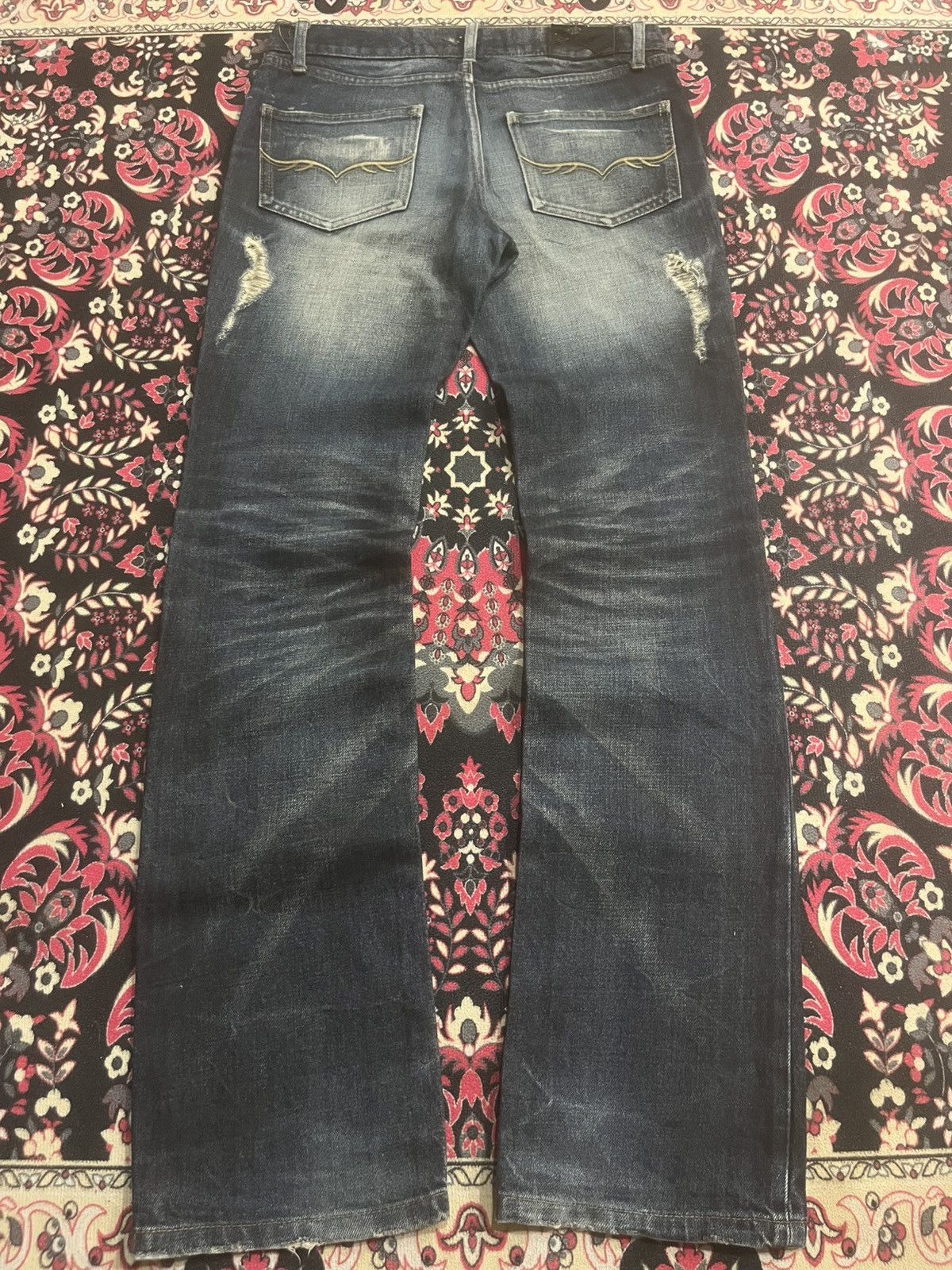 GOSTAR DE FUGA Japanese Brand Fuga Dark Washed Heavy Whisker Distress Jeans Size US 30 / EU 46 - 2 Thumbnail