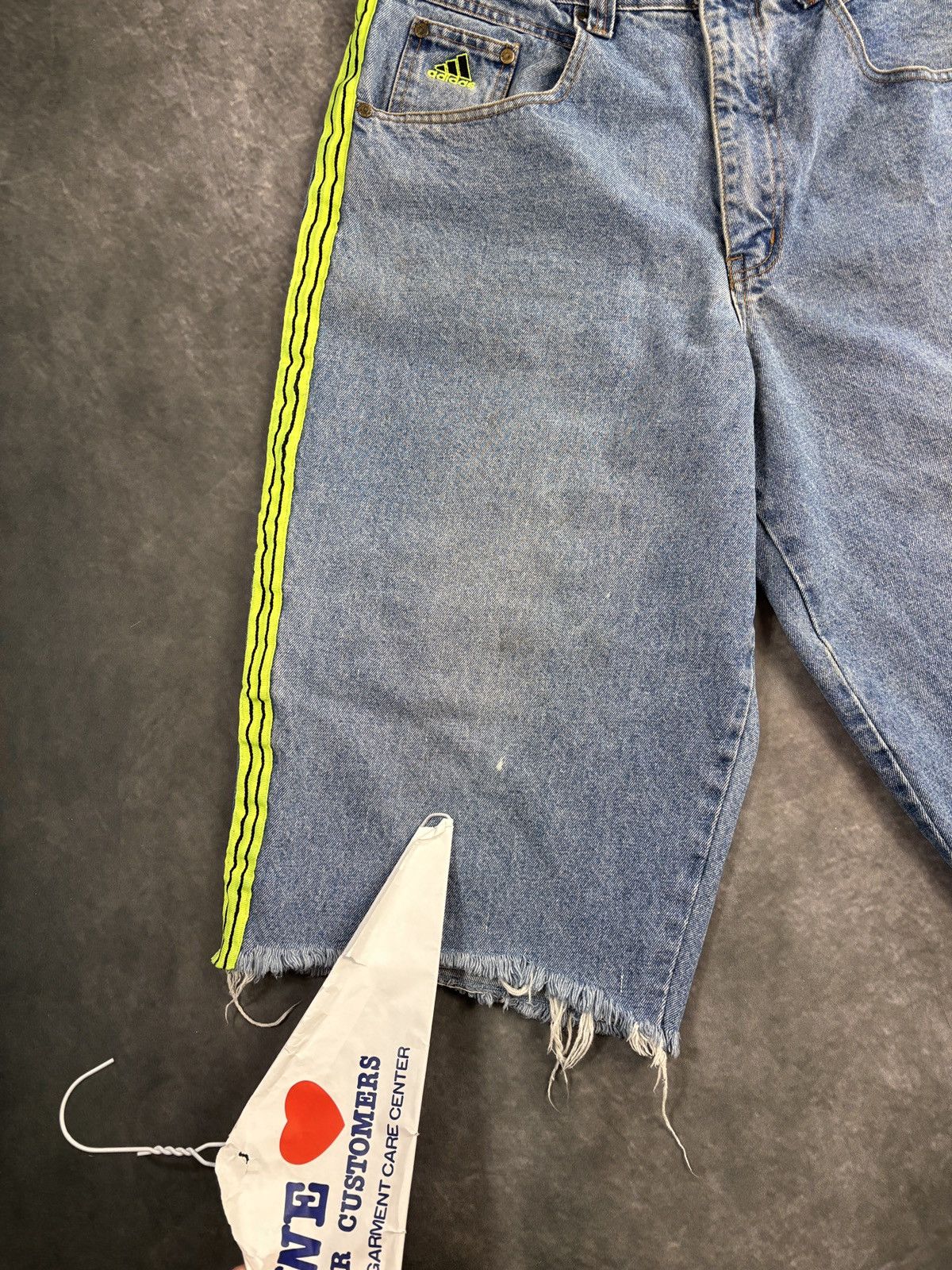 Adidas Vintage Adidas Jeans Shorts 90s Jorts Denim Baggy Loose Long Size US 32 / EU 48 - 18 Thumbnail
