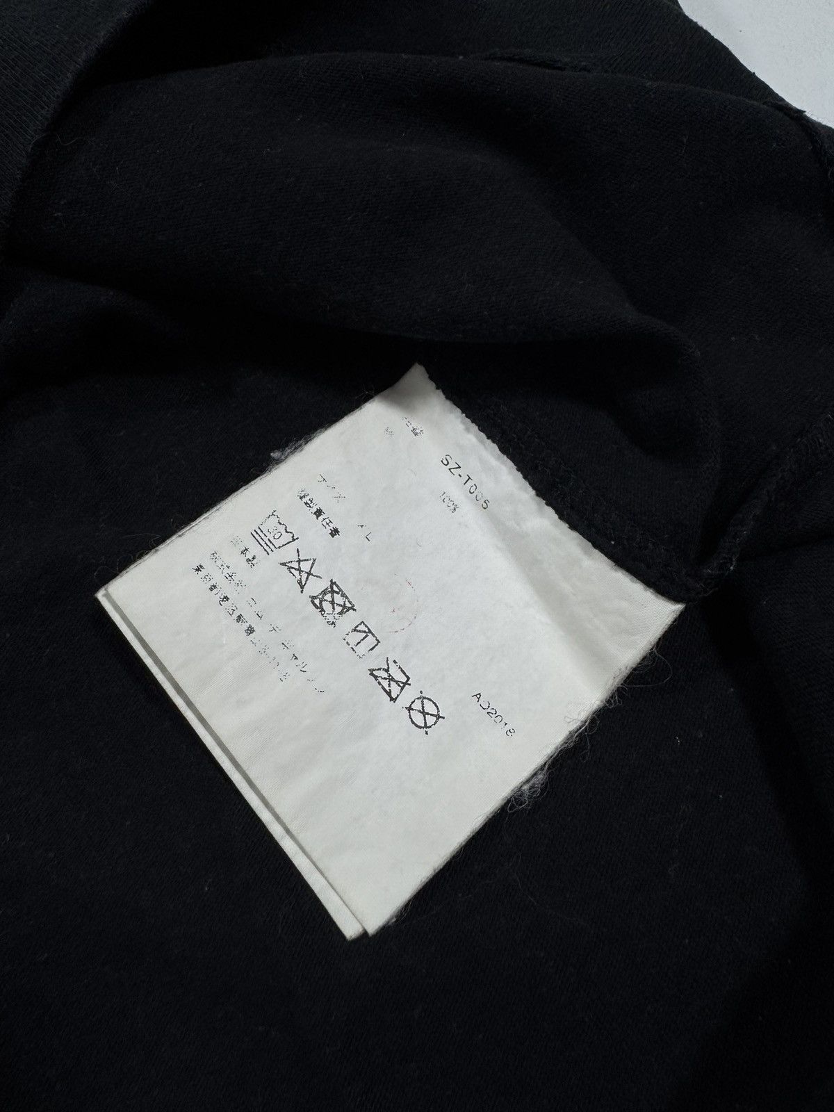 CDG by Comme des Garcons Comme Des Garcons CDG CDG CDG Logo T-Shirt Size US XL / EU 56 / 4 - 3 Thumbnail