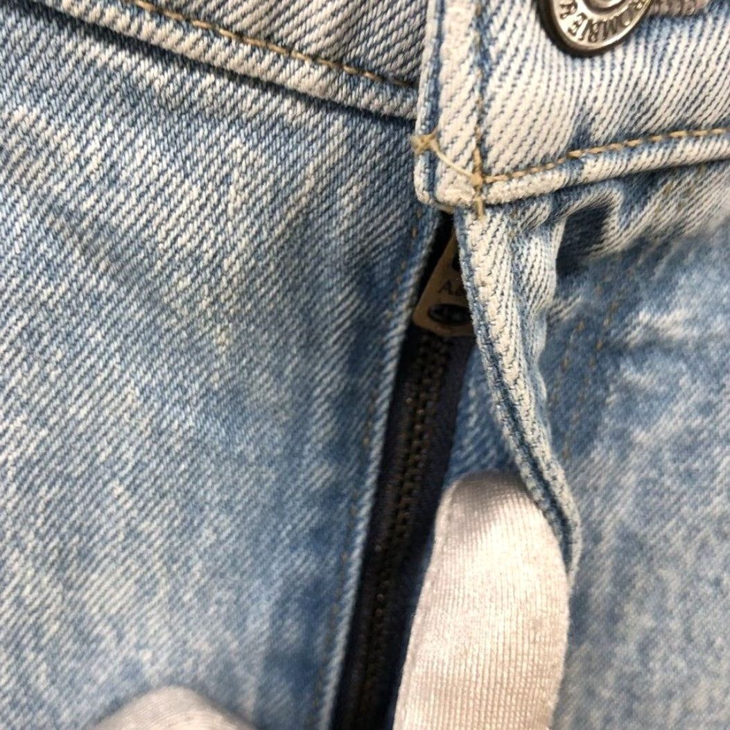 Abercrombie & Fitch Abercrombie & Fitch 90s Straight Low Rise Jean Womens 33 Blue Light Wash Denim Regular 33 Inseam 30.5 in Size 24" / US 00 / IT 34 - 5 Thumbnail