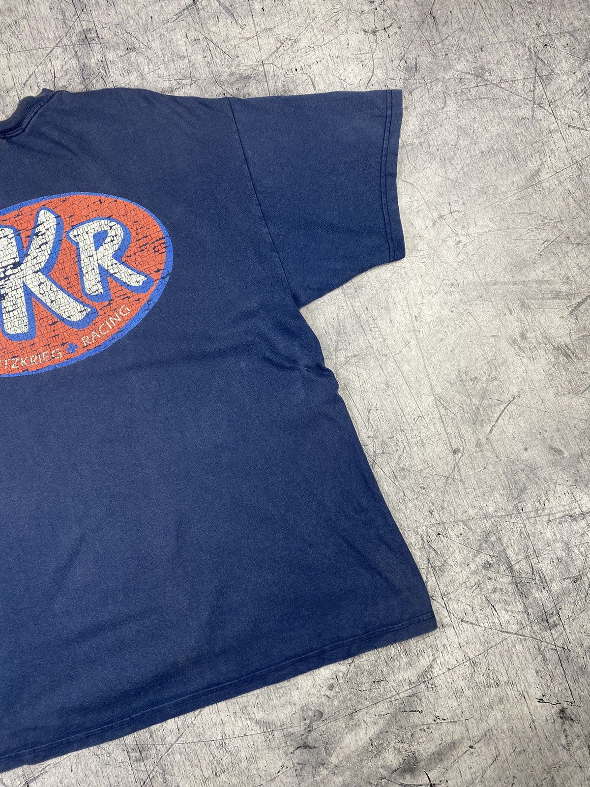 Vintage Mens Vintage Blitzkrieg Racing T Shirt Size XL Size US XL / EU 56 / 4 - 4 Thumbnail