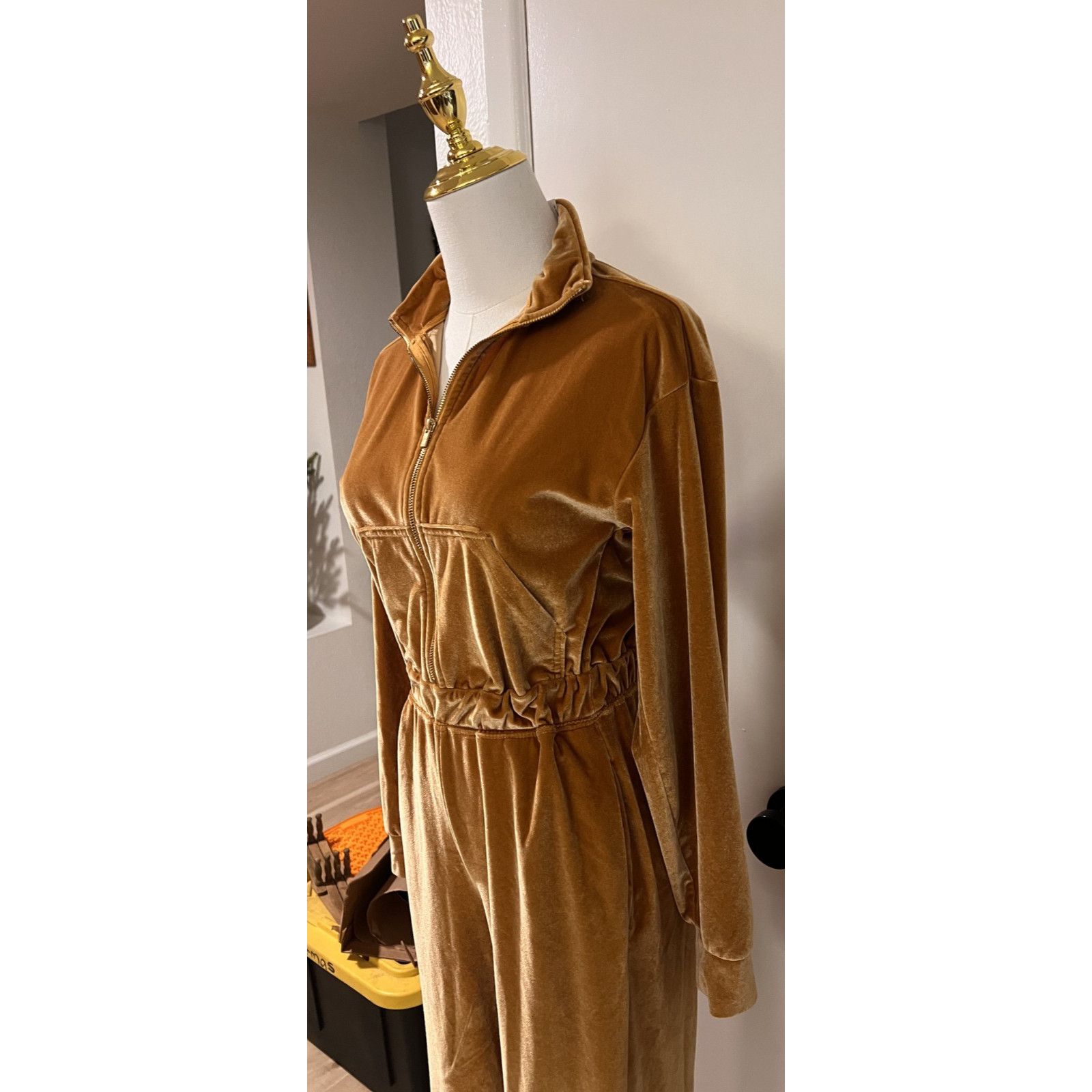 Fabletics Fabletics Women's Rust Orange Velour Jumpsuit Sz XXS Size 24" / US 00 / IT 34 - 6 Thumbnail
