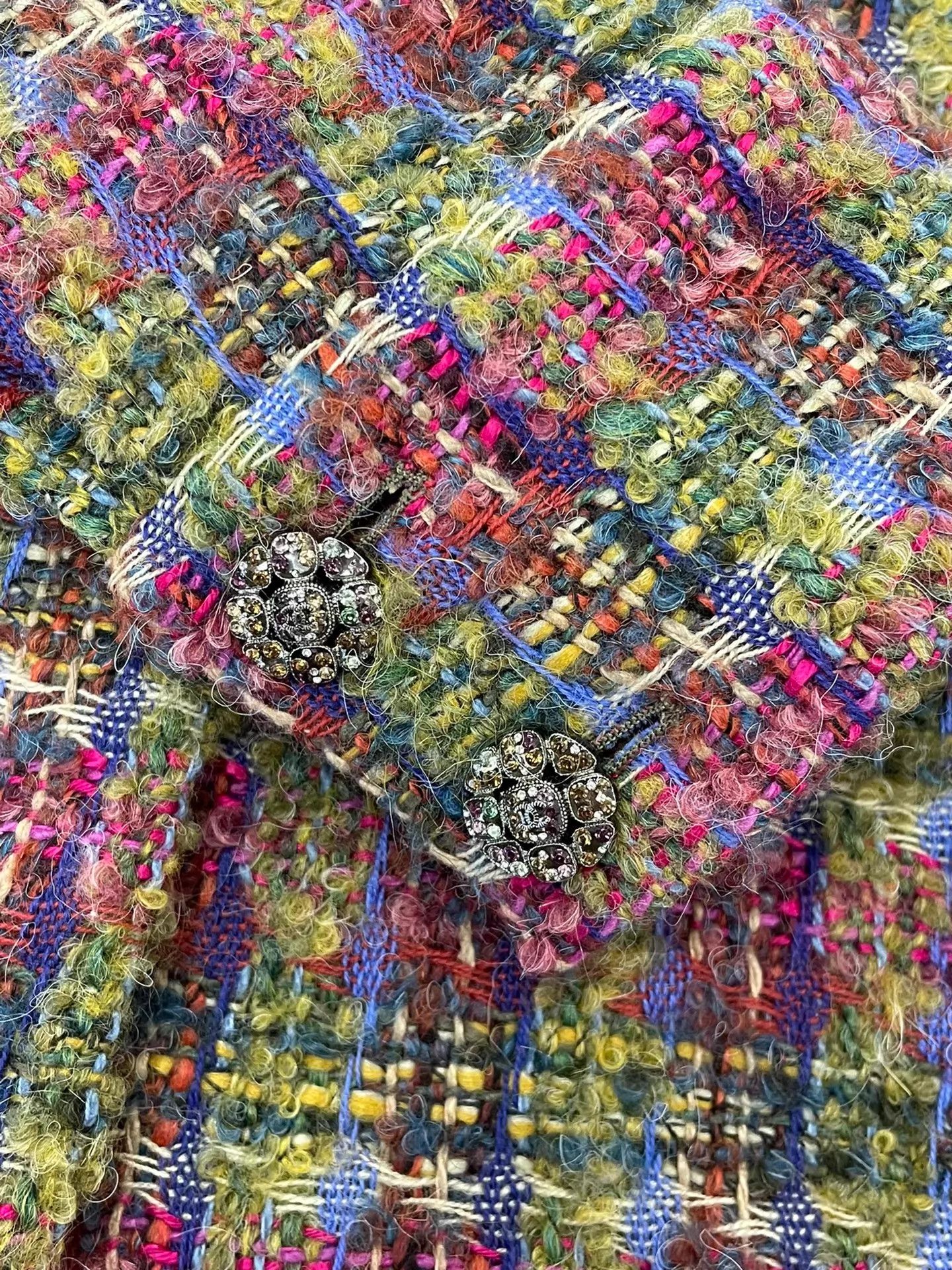Chanel Chanel Colorful Crystal Button Tweed Shirt Jacket 34 Size XS / US 0-2 / IT 36-38 - 2 Thumbnail