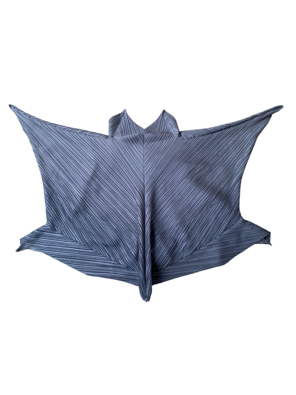 Issey Miyake 90s Issey Miyake Batwing 3D pleated gradient cardigan Size US M / EU 48-50 / 2 - 7 Thumbnail