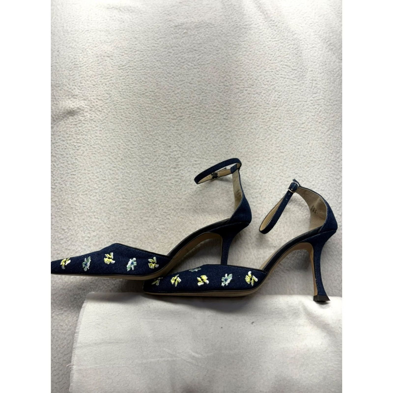 Ann Taylor Ann Taylor Denim Block Heel Floral Embroidered Pumps Womens 9 Blue Block Heel Pump Woman Shoes Size US 9 / IT 39 - 4 Thumbnail