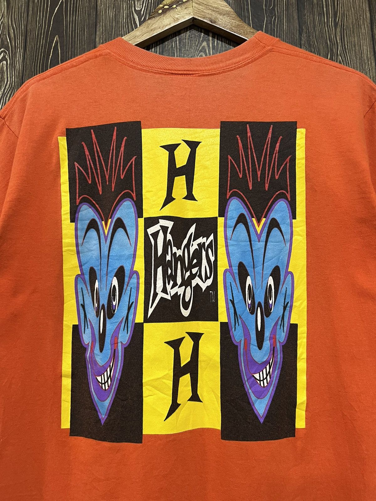 Vintage Vintage 90s Hangers Streetwear Crazy Backhit Tshirt Size US M / EU 48-50 / 2 - 2 Thumbnail