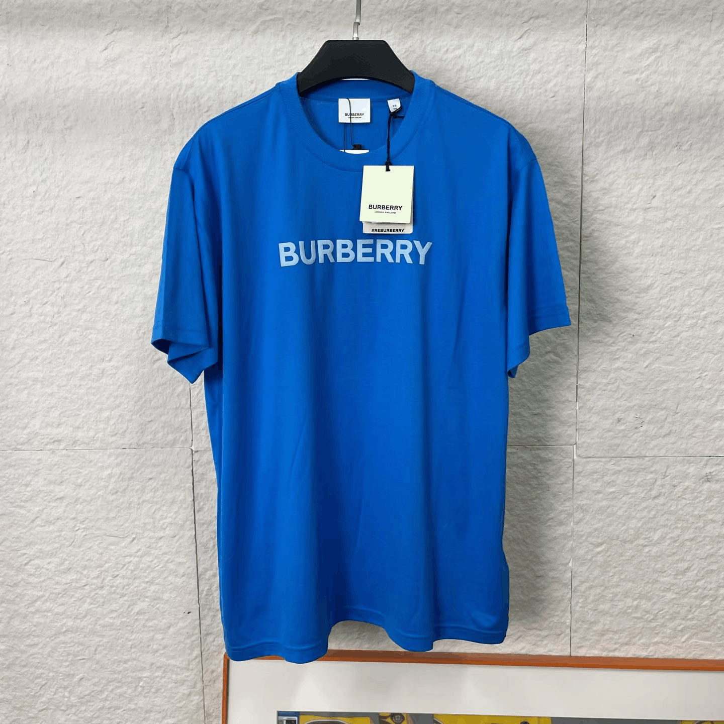 Burberry Burberry Chest Letter Short-Sleeve Size XS / US 0-2 / IT 36-38 - 1 Thumbnail
