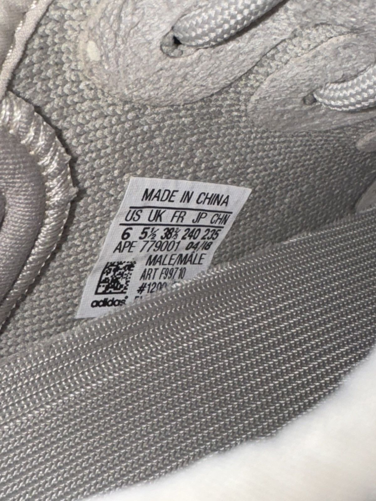 Adidas × Yeezy Adidas Yeezy Boost 350 V2 sesame sz 6Y Size US 6 / EU 39 - 7 Thumbnail