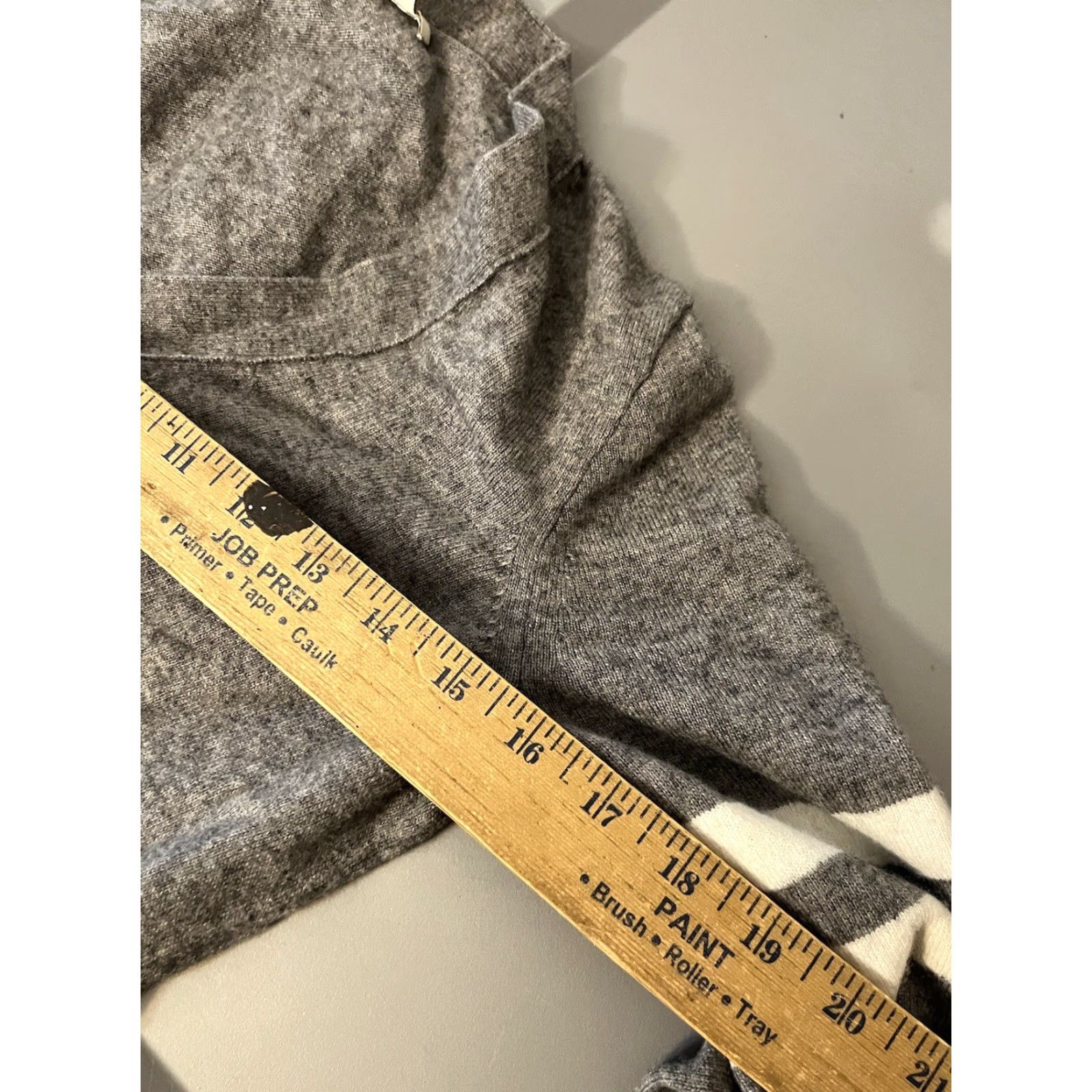 J.Crew Vintage J.Crew Womens Cardigan Sweater Small Gray Knit Wool Blend Pockets Casual Size S / US 4 / IT 40 - 6 Thumbnail