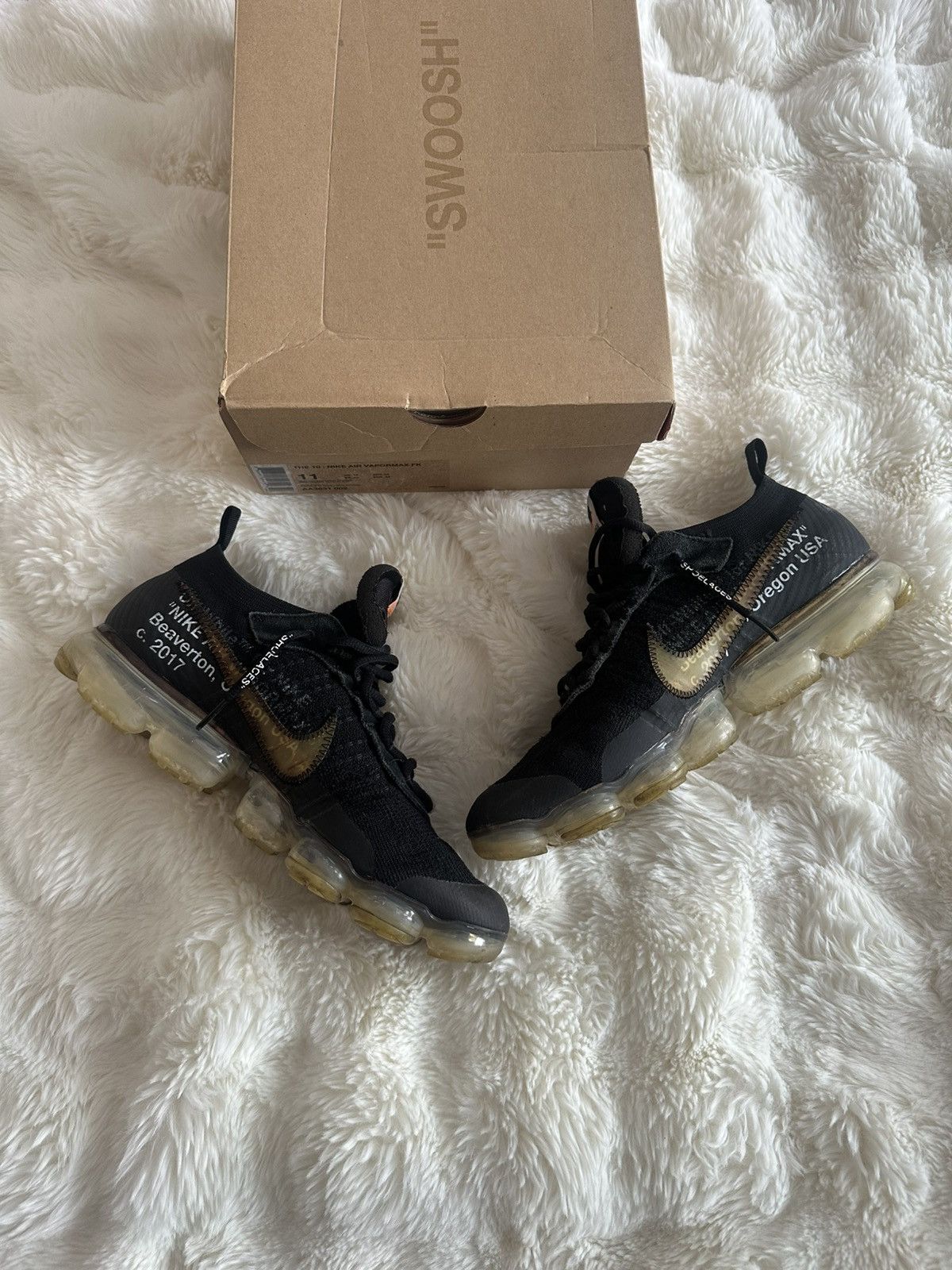 Nike × Off-White Nike Air VaporMax Off-White Black (2018) Size US 11 / EU 44 - 2 Thumbnail