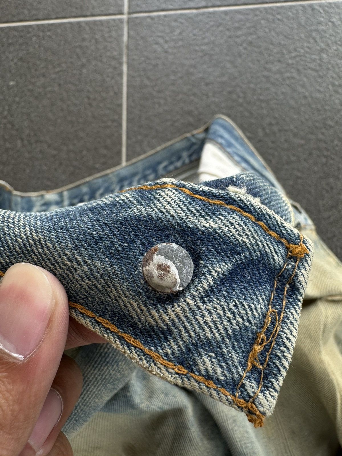 Levi's Vintage 80s Levi's 501 Selvedge Distressed Jeans Kurt Cobain Size US 31 - 11 Thumbnail