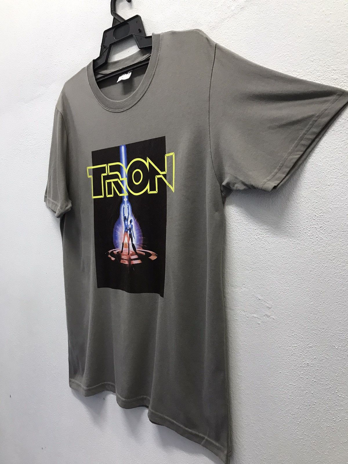 Disney × GU × Vintage Vintage GU Disney Tron Shirt Size US XL / EU 56 / 4 - 4 Thumbnail