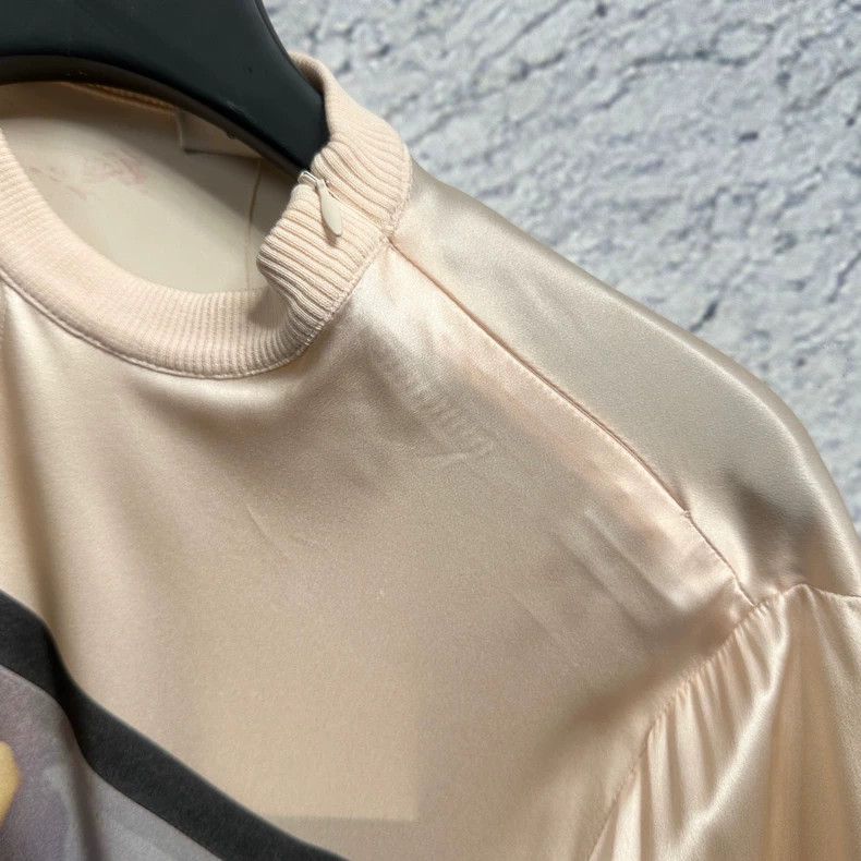 Givenchy Givenchy Light Pink Classic Silk Deer Logo Crewneck Hoodie Size US XS / EU 42 / 0 - 3 Thumbnail