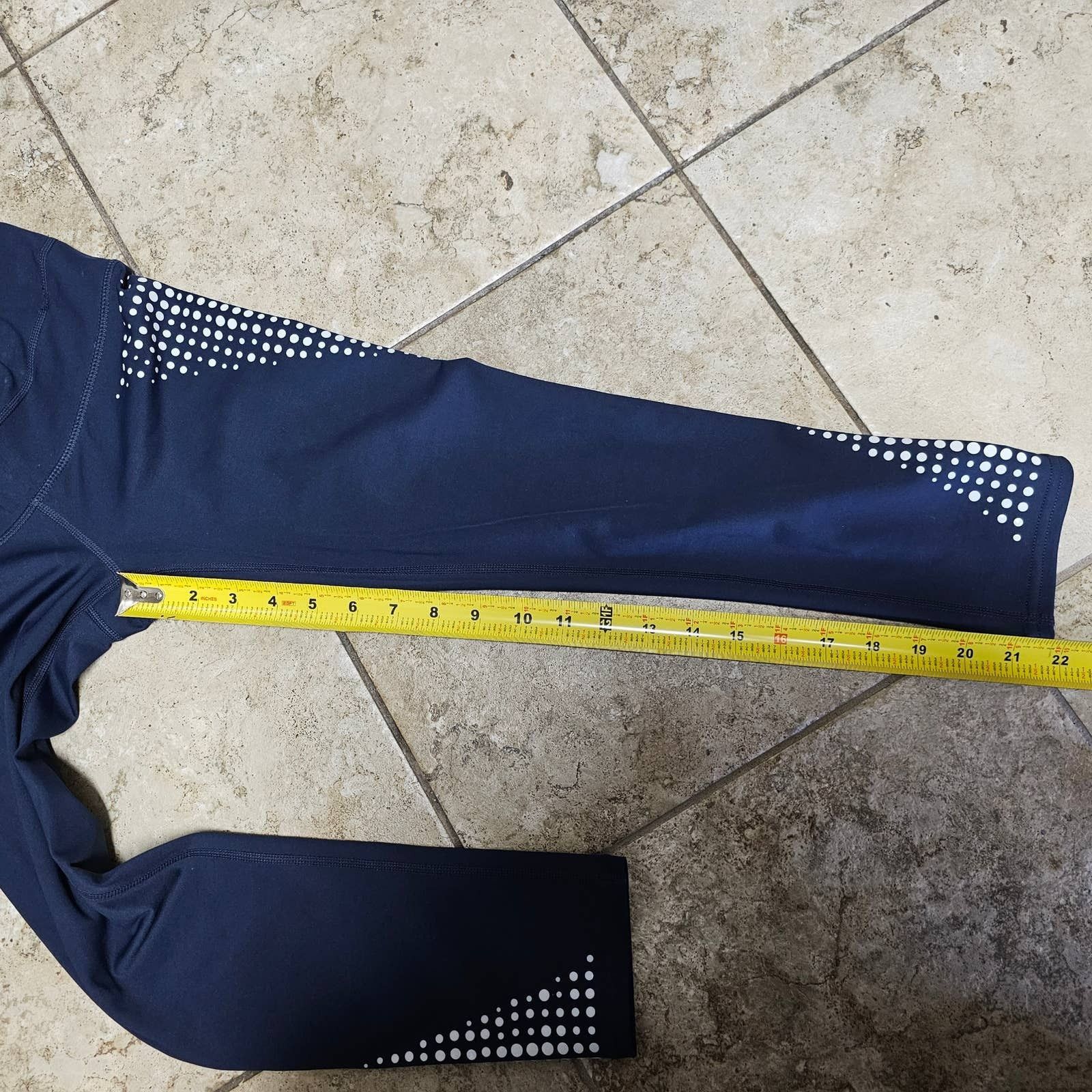 Athleta Athleta Gel Dot Capri Leggings XXS Hidden Inside pocket Size 24" / US 00 / IT 34 - 5 Thumbnail