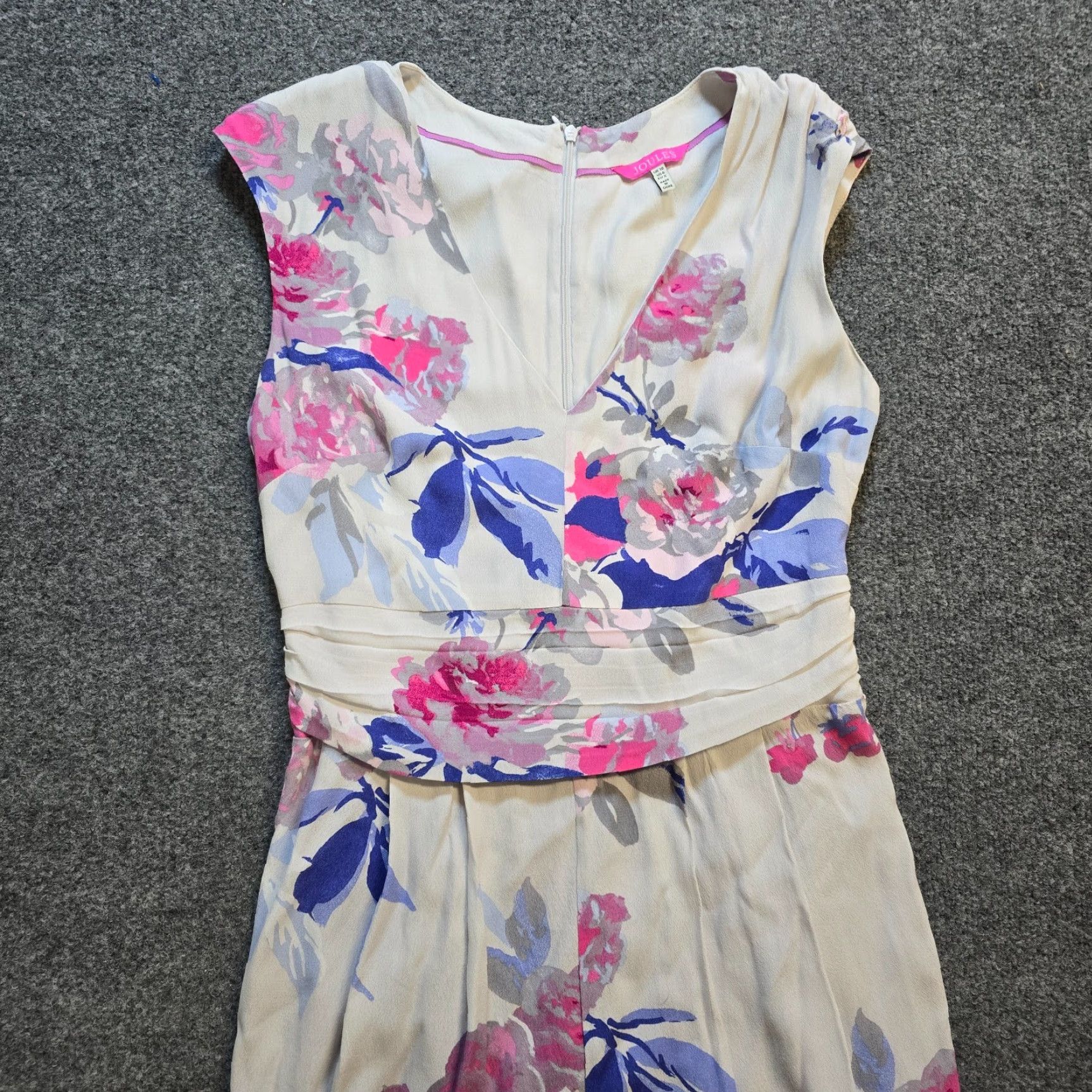 Vintage Joules Dress Womens 6 White Pink Floral Fitted Pencil Dress Knee Length Sleeveless V-Neck Lined Zip Knee Length Womens Classic 6 Regular Size M / US 6-8 / IT 42-44 - 2 Thumbnail