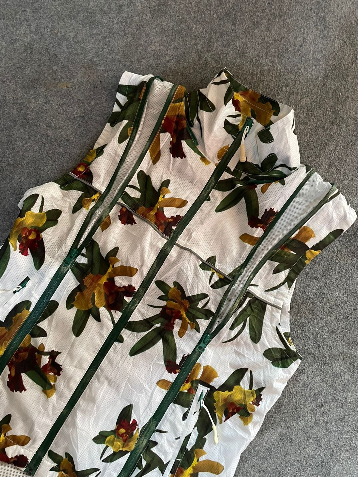 Puma VEST PUMA AOP FULL PRINT TROPICAL MINUS HOODIE Size US XS / EU 42 / 0 - 2 Thumbnail