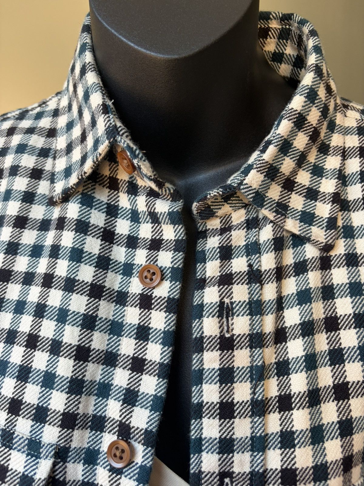 Abercrombie & Fitch A&F white black and blue plaid gingham button down jacket Size US XS / EU 42 / 0 - 1 Thumbnail