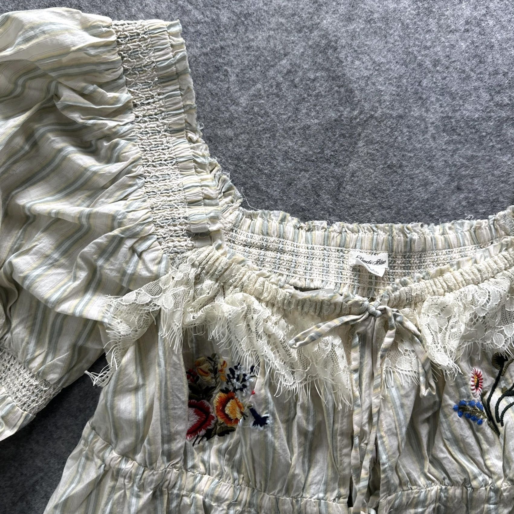 Vintage Kimchi Blue Top Womens XL White Stripe Floral Boho Peasant Rose Tyrie Size XL / US 12-14 / IT 48-50 - 5 Thumbnail