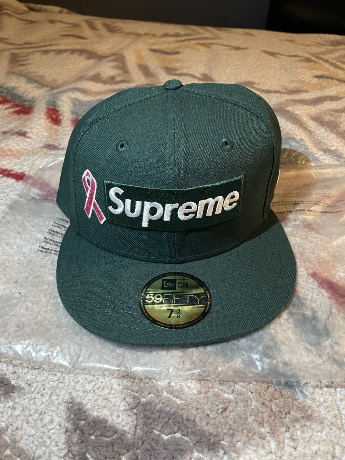 Supreme Supreme Box Logo Breast Cancer Fitted Hat 7 3/8 Size ONE SIZE - 1 Thumbnail