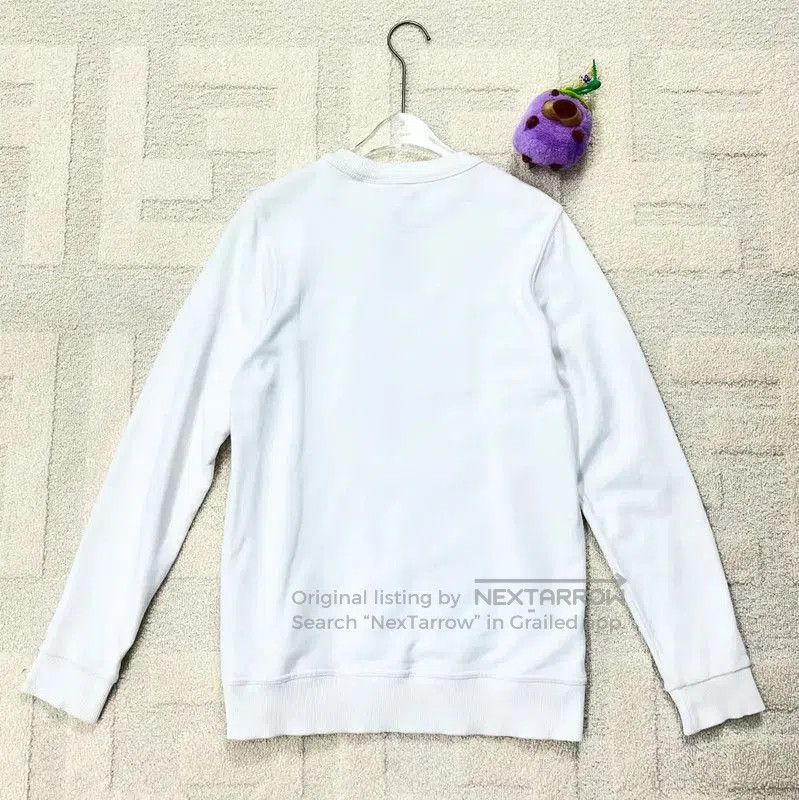 Burberry Burberry White Ladies' Sweatshirt. Size S / US 4 / IT 40 - 2 Thumbnail