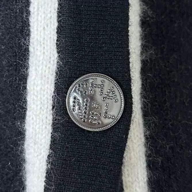 Chanel Chanel Black & White Panda Cashmere Jacket Women's 36 Size XS / US 0-2 / IT 36-38 - 6 Thumbnail